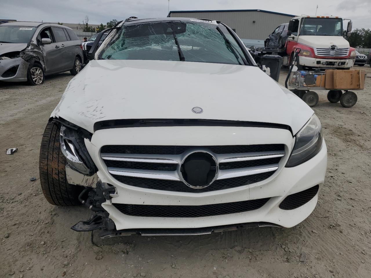 VIN WDDWF4JBXGR130539 2016 MERCEDES-BENZ C-CLASS no.5