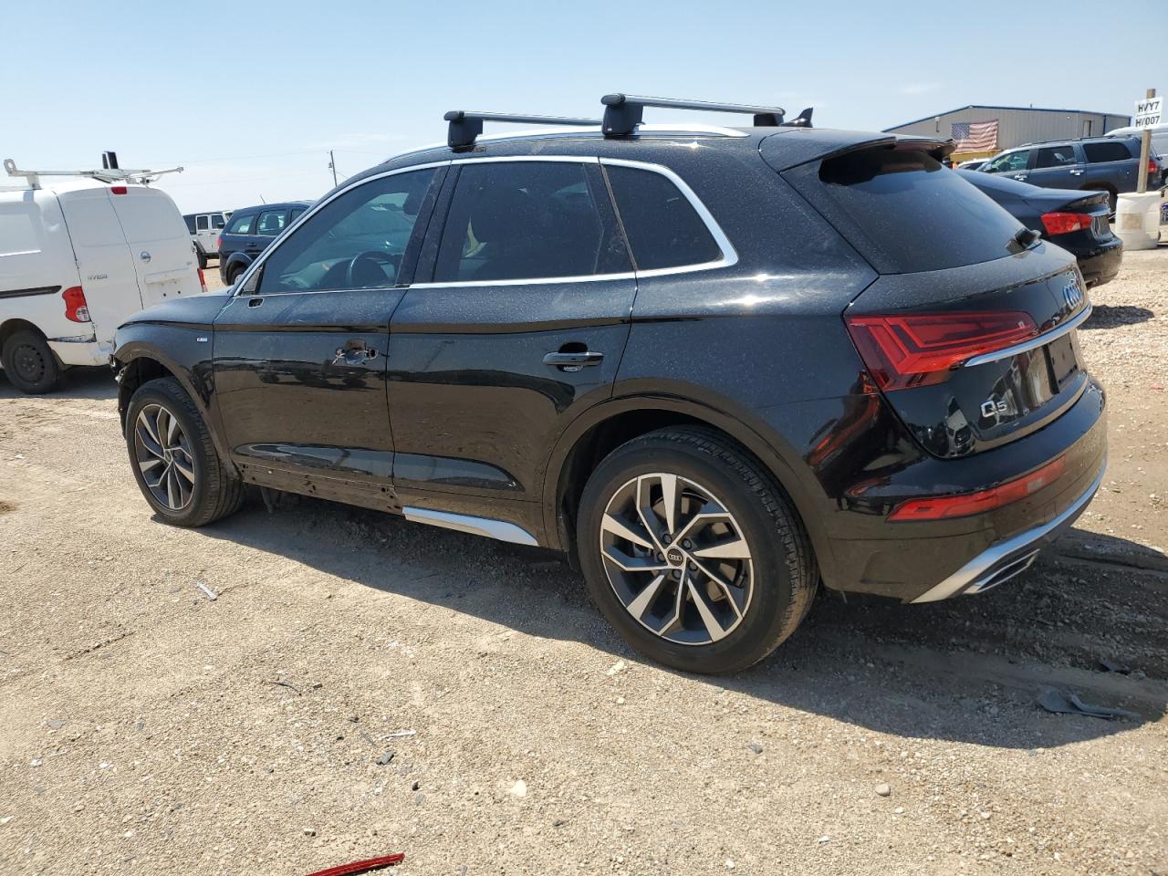 WA1EAAFYXN2108671 2022 AUDI Q5 - Image 2