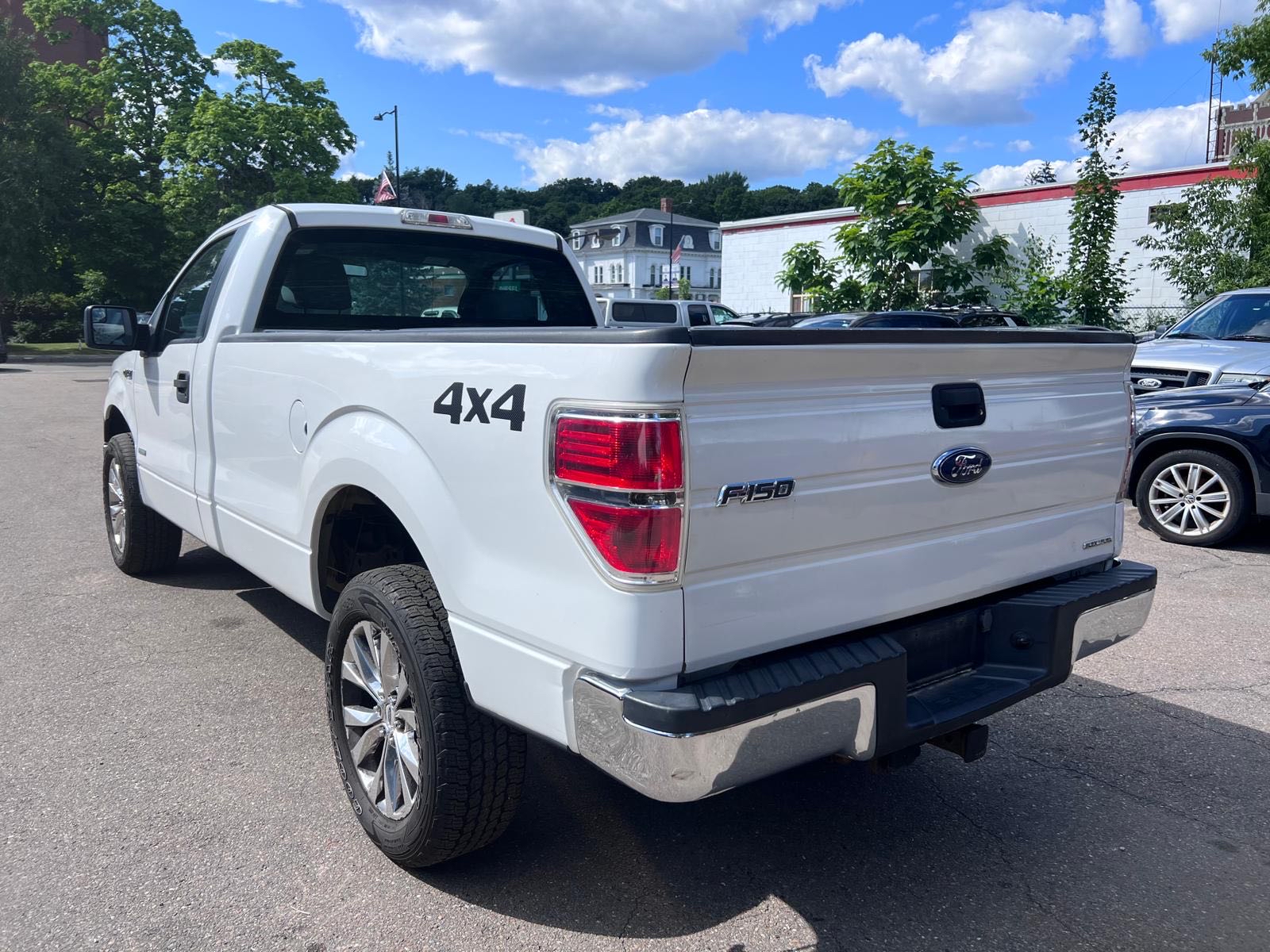 2013 Ford F150 vin: 1FTNF1ET9DKF15201