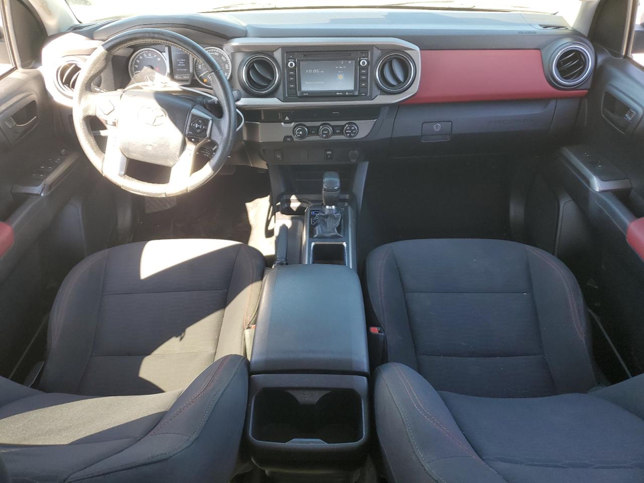 2019 Toyota Tacoma Double Cab VIN: 5TFAX5GN8KX141715 Lot: 68144544