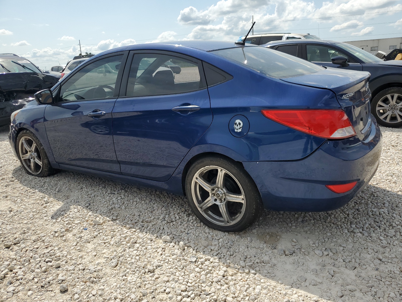 2015 Hyundai Accent Gls vin: KMHCT4AE5FU883693