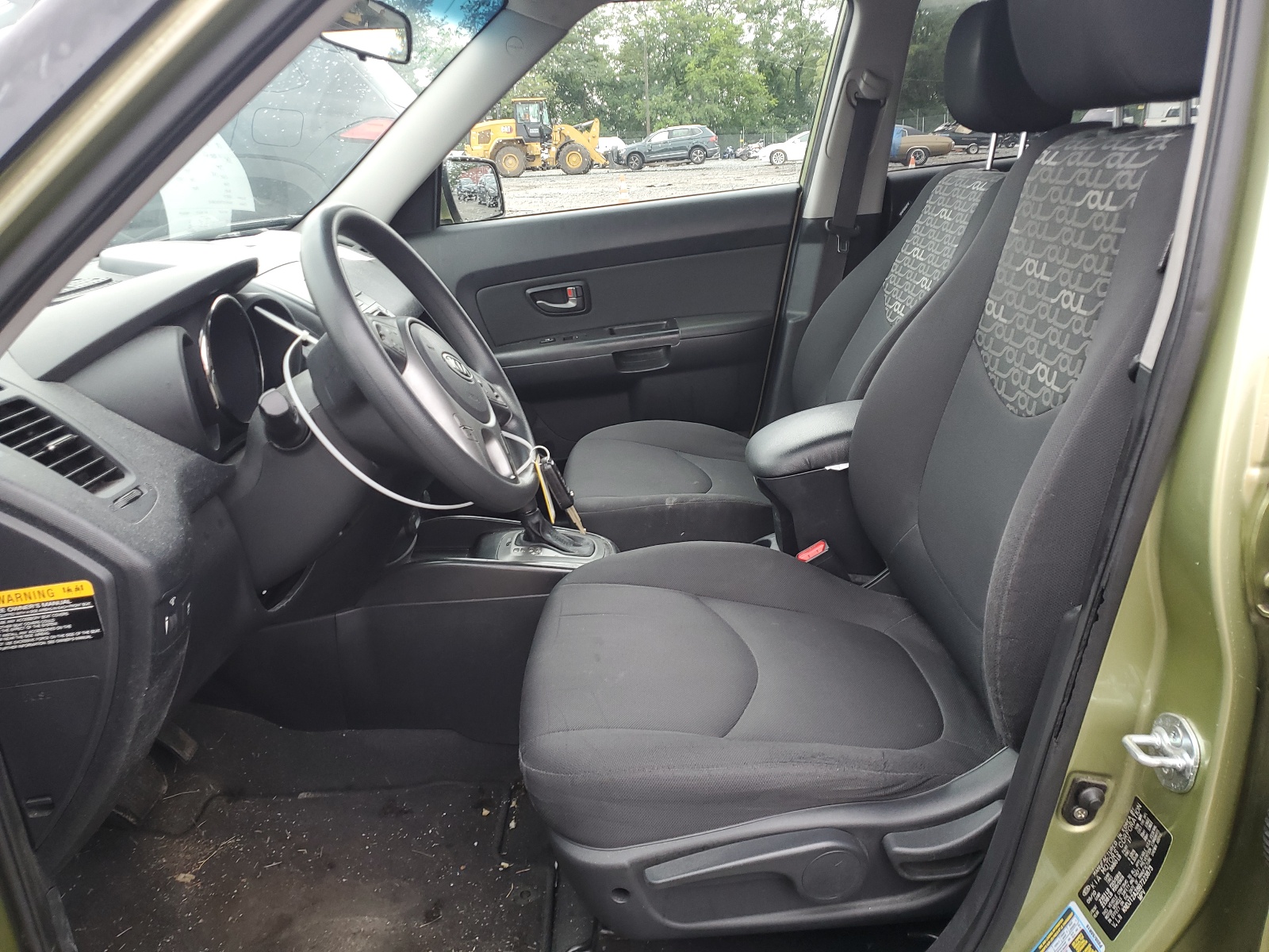 KNDJT2A28B7223873 2011 Kia Soul +