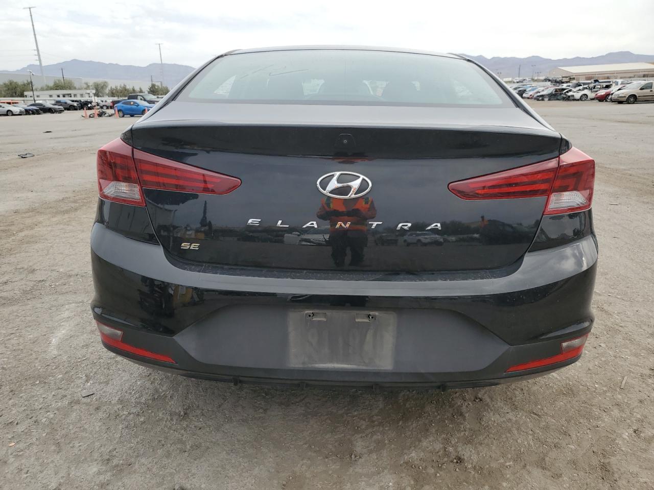 2020 Hyundai Elantra Se VIN: 5NPD74LF1LH521644 Lot: 65936384