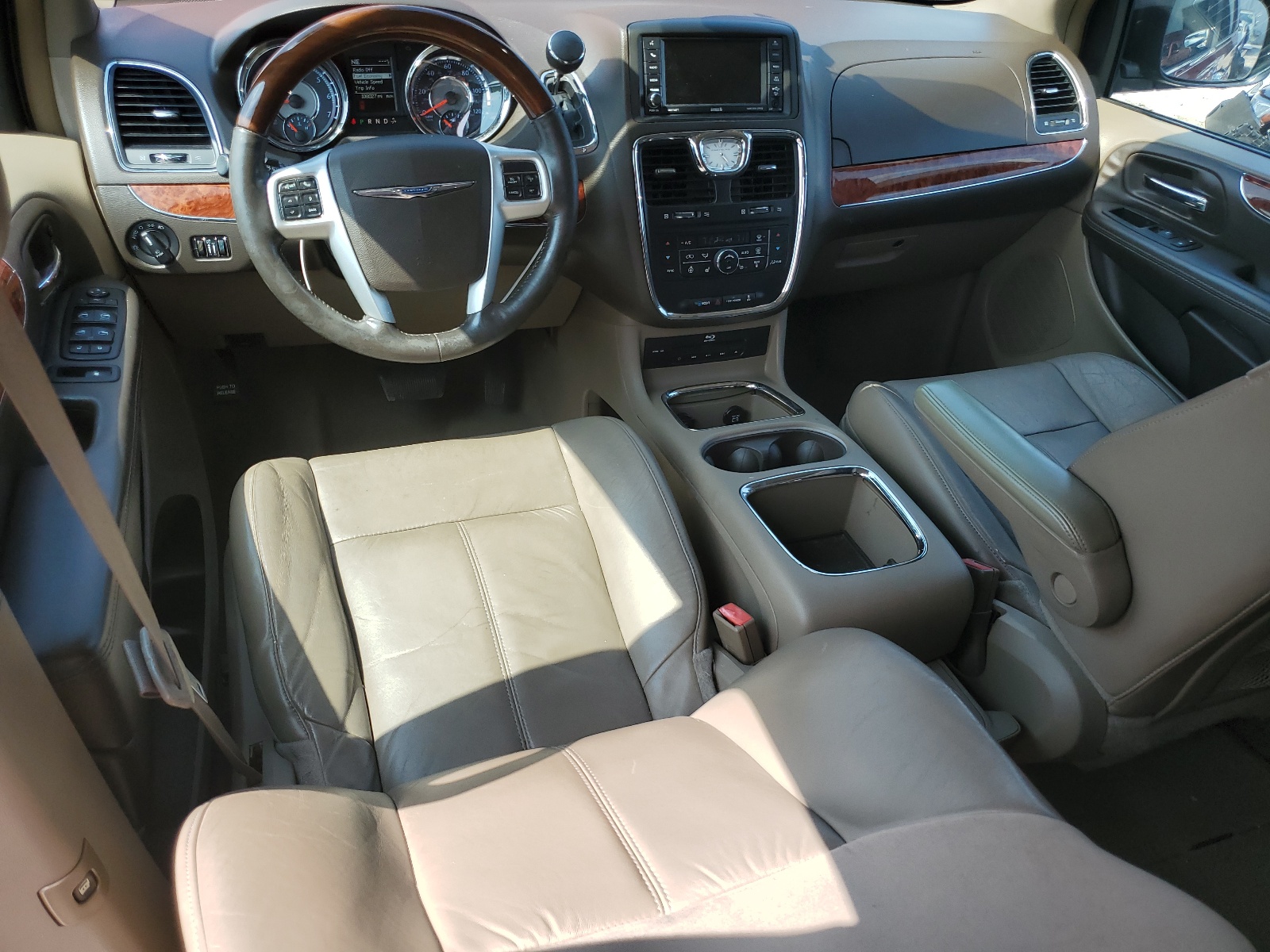 2C4RC1GG6ER332884 2014 Chrysler Town & Country Limited