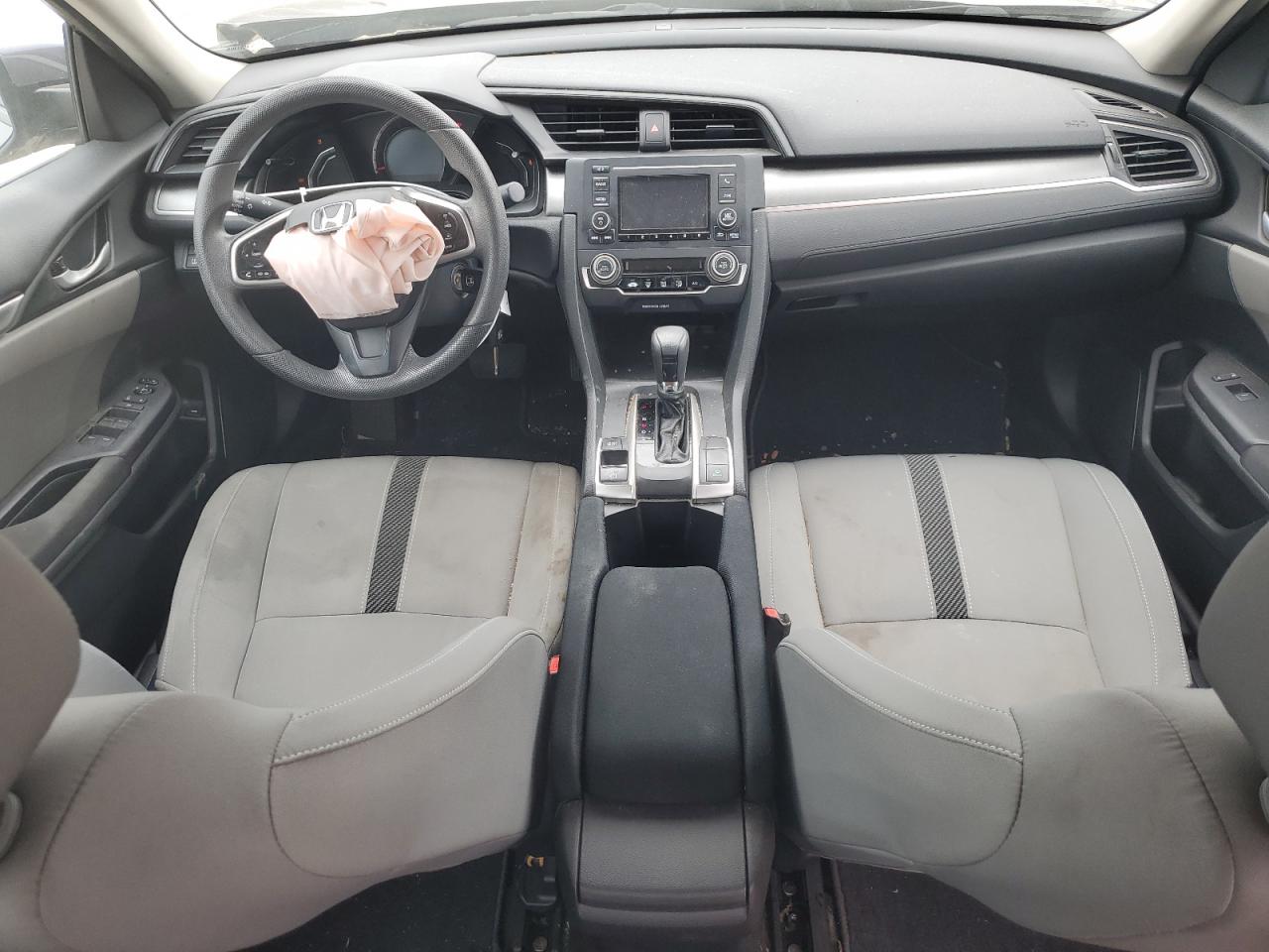 2HGFC2F53HH568834 2017 Honda Civic Lx
