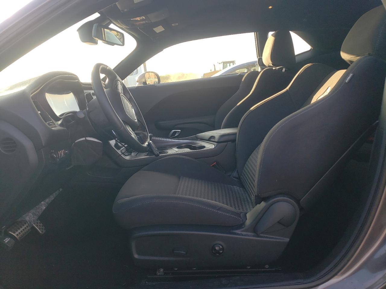 2018 Dodge Challenger - Image 7