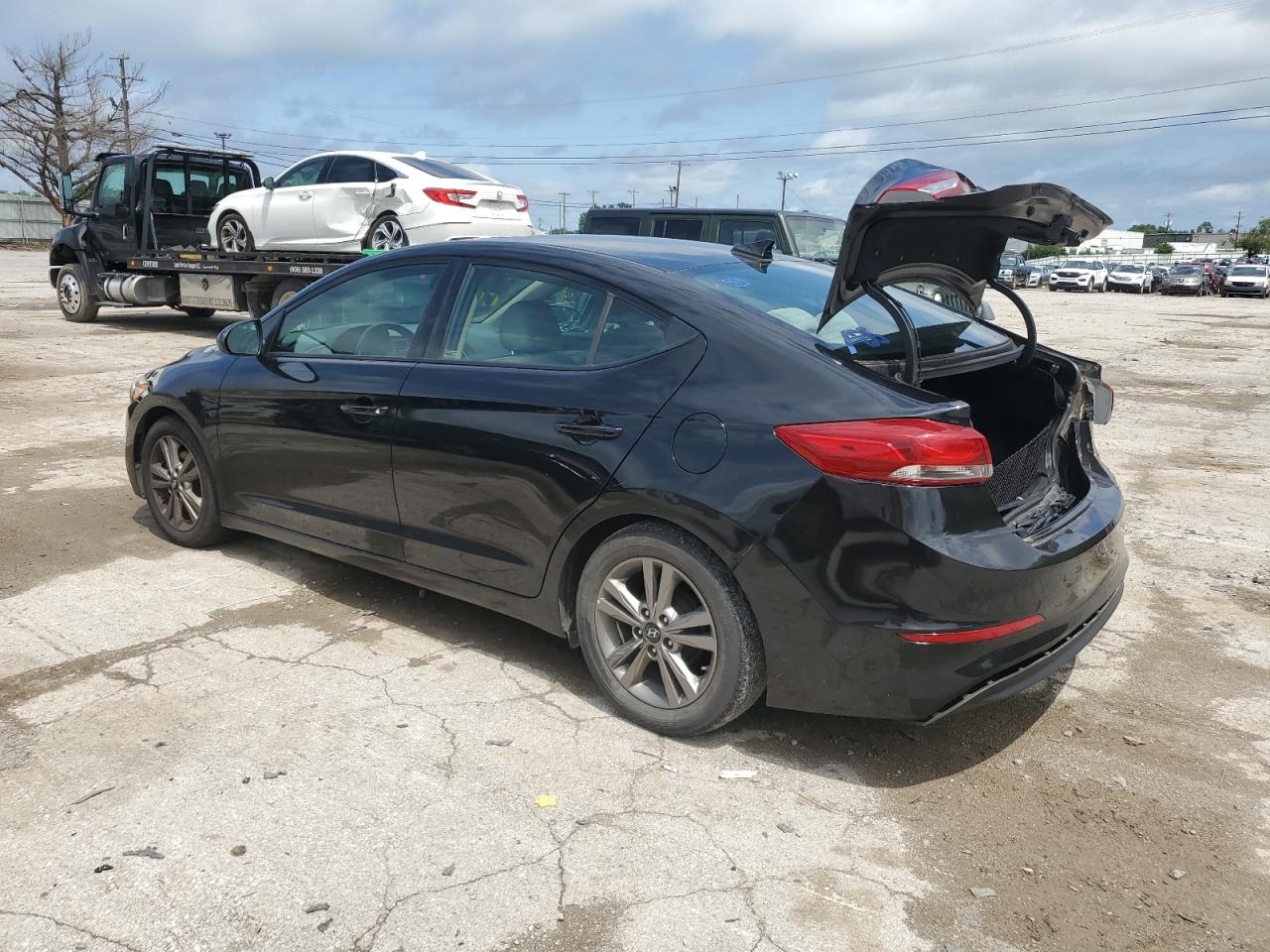 5NPD84LF6HH119672 2017 HYUNDAI ELANTRA - Image 2