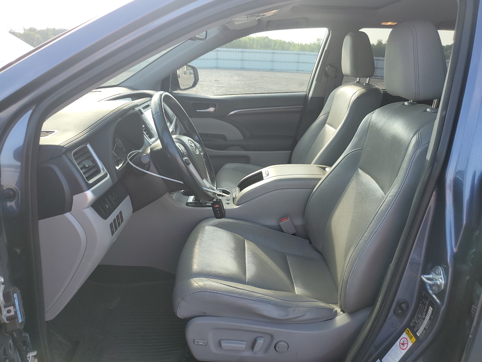 5TDDKRFH2FS075334 2015 Toyota Highlander Limited