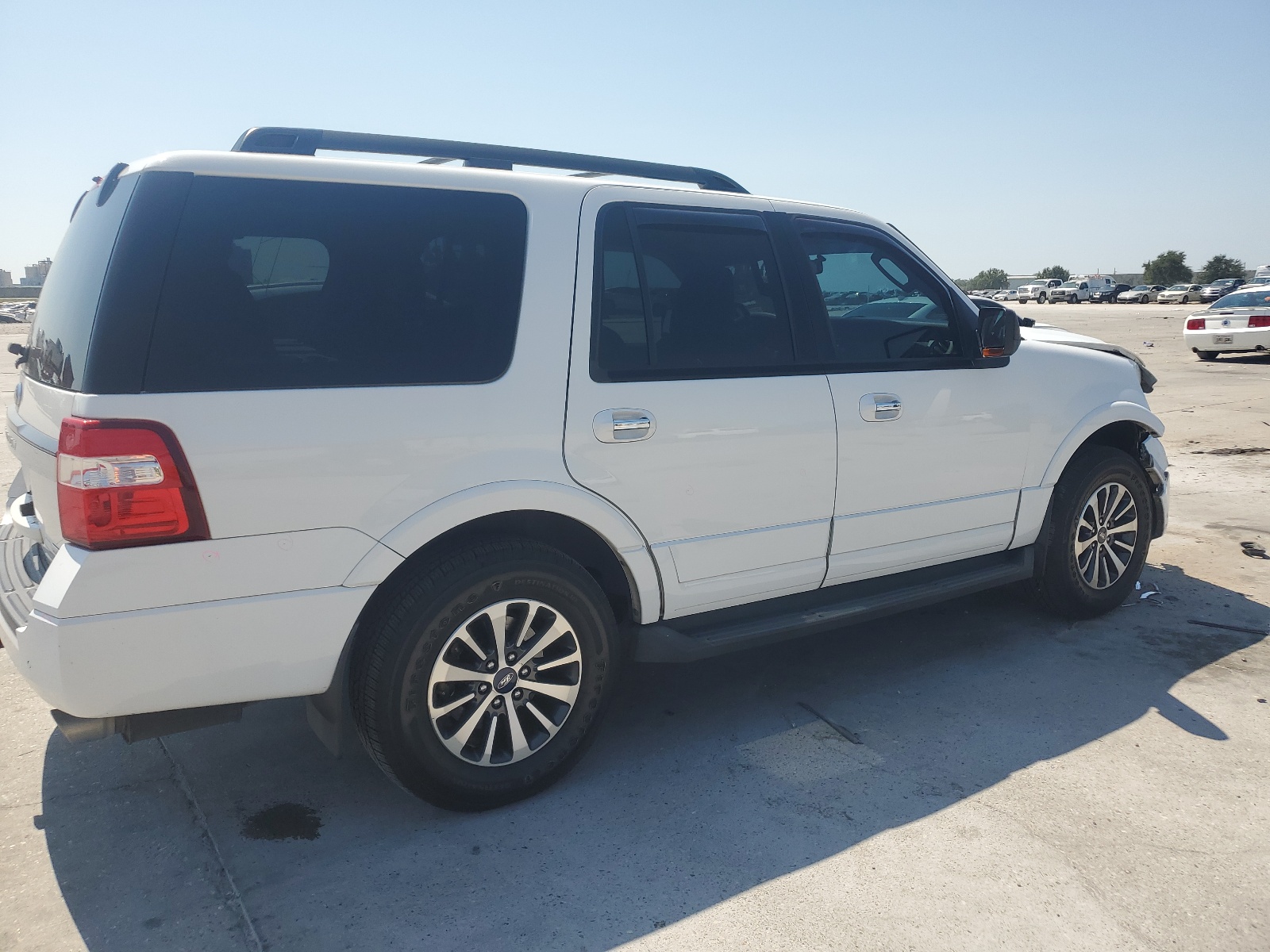 1FMJU1JT6HEA35238 2017 Ford Expedition Xlt