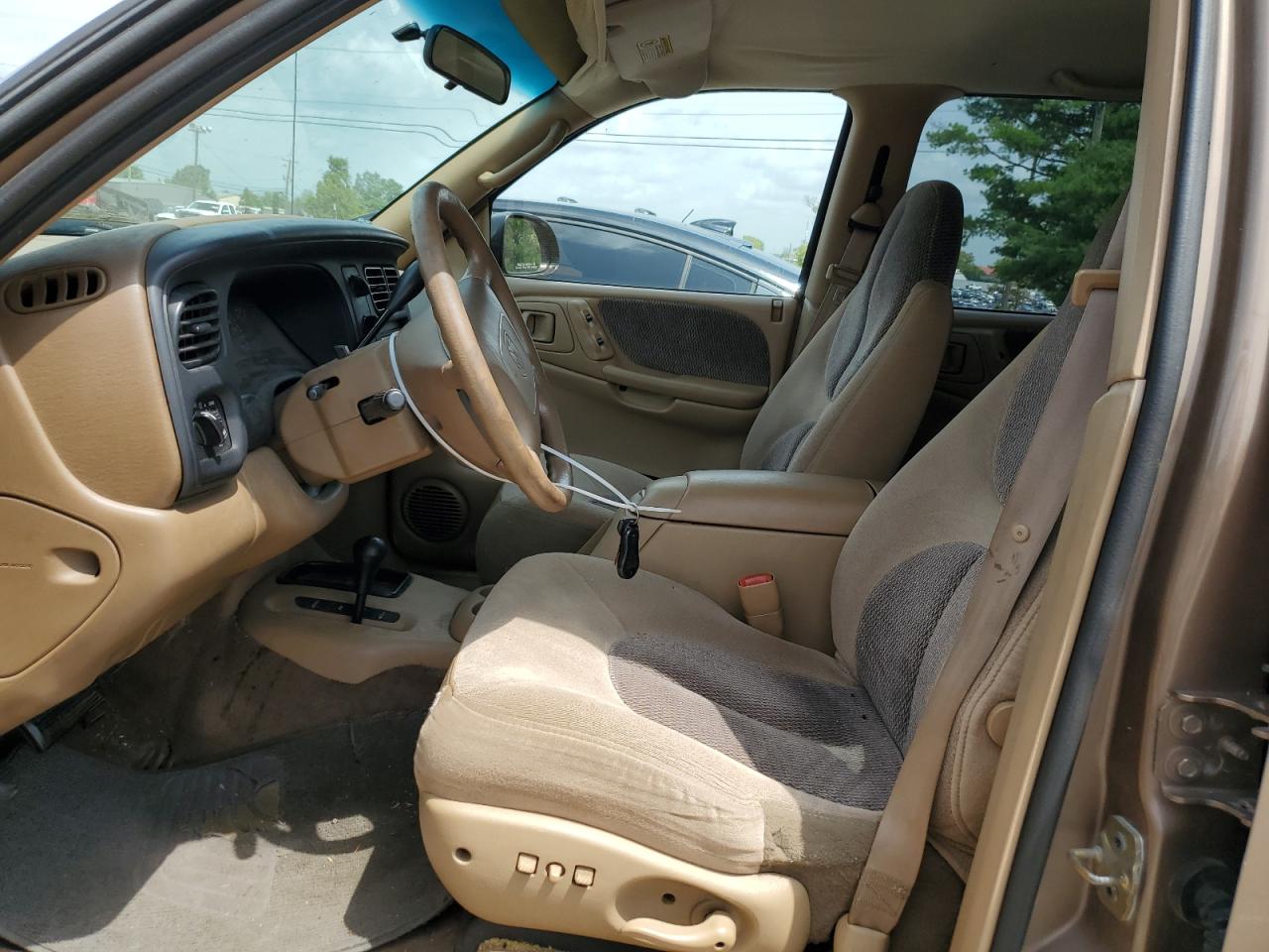 2000 Dodge Durango VIN: 1B4HS28NXYF287863 Lot: 65738214