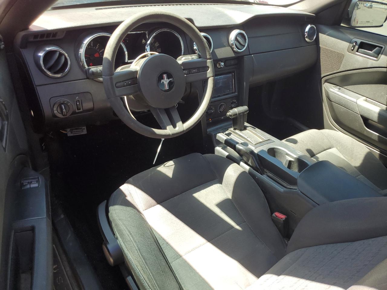 2007 Ford Mustang - Image 8