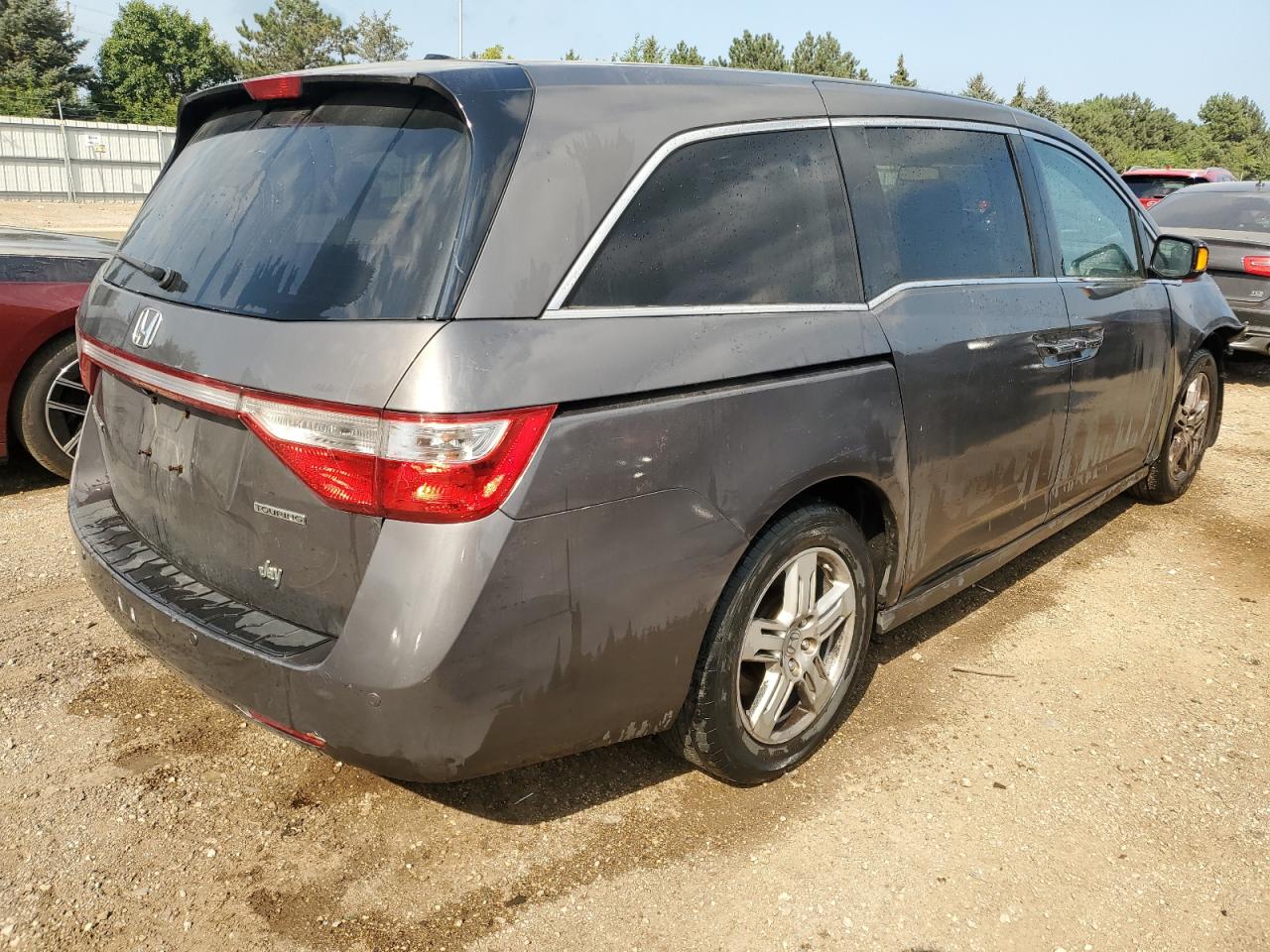 2011 Honda Odyssey - Image 3