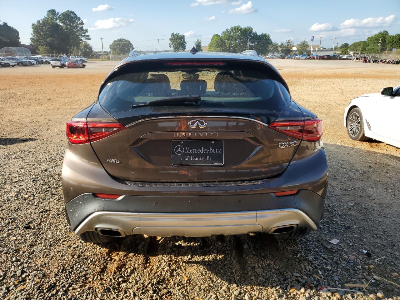 2018 Infiniti Qx30 Base VIN: SJKCH5CR5JA049653 Lot: 68021414