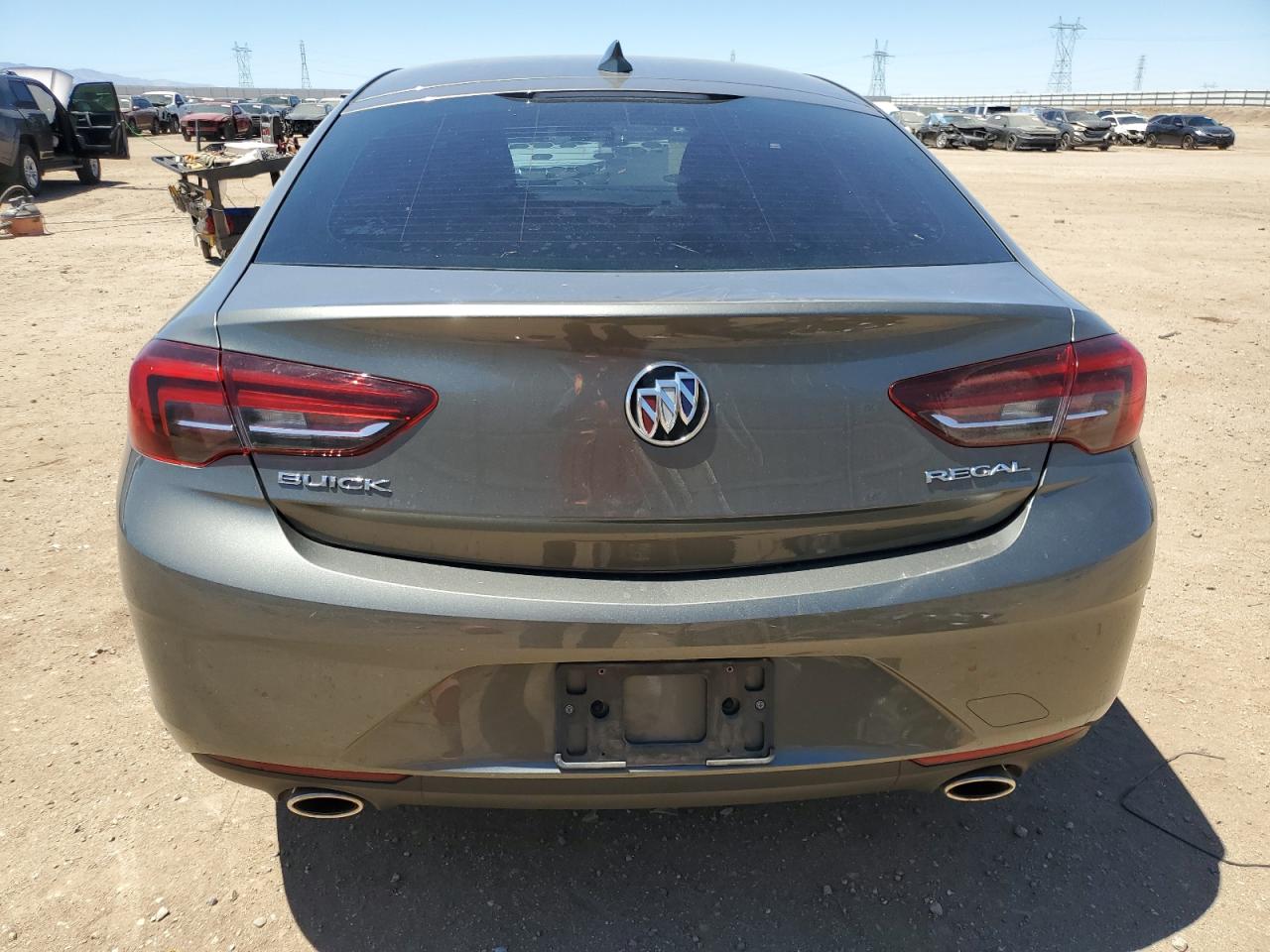 W04GM6SX9J1145608 2018 Buick Regal Preferred Ii