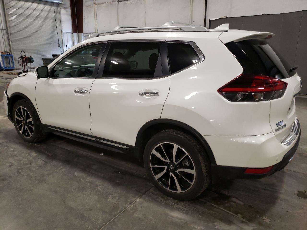 5N1AT2MV5KC786131 2019 NISSAN ROGUE - Image 2