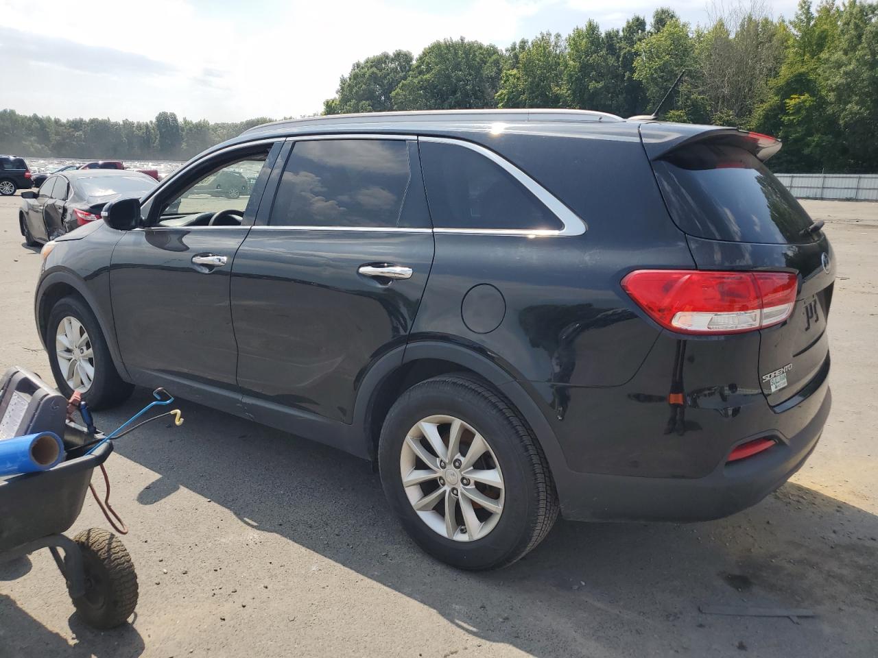 5XYPG4A37HG243644 2017 KIA SORENTO - Image 2