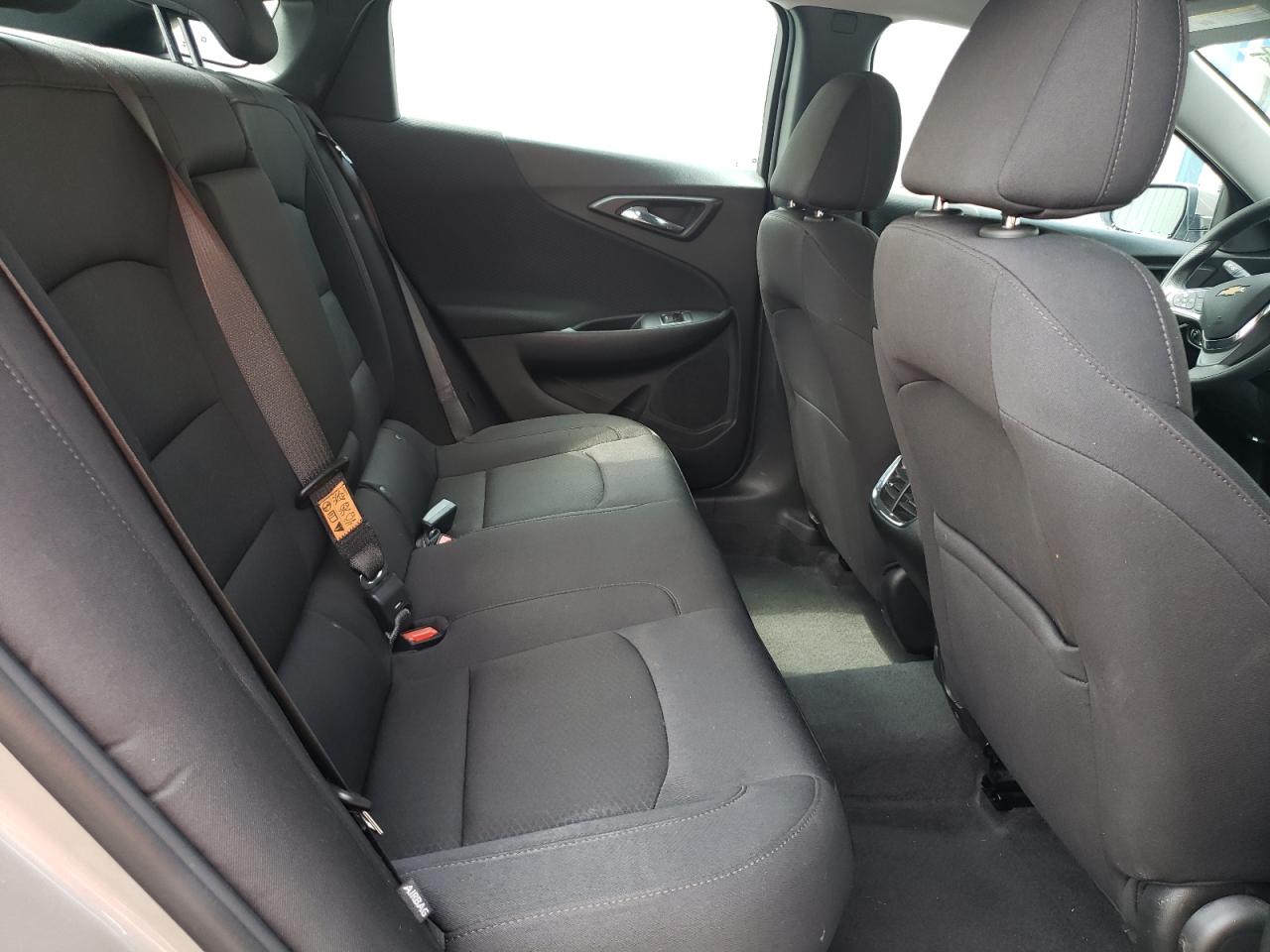 2023 Chevrolet Malibu - Image 10