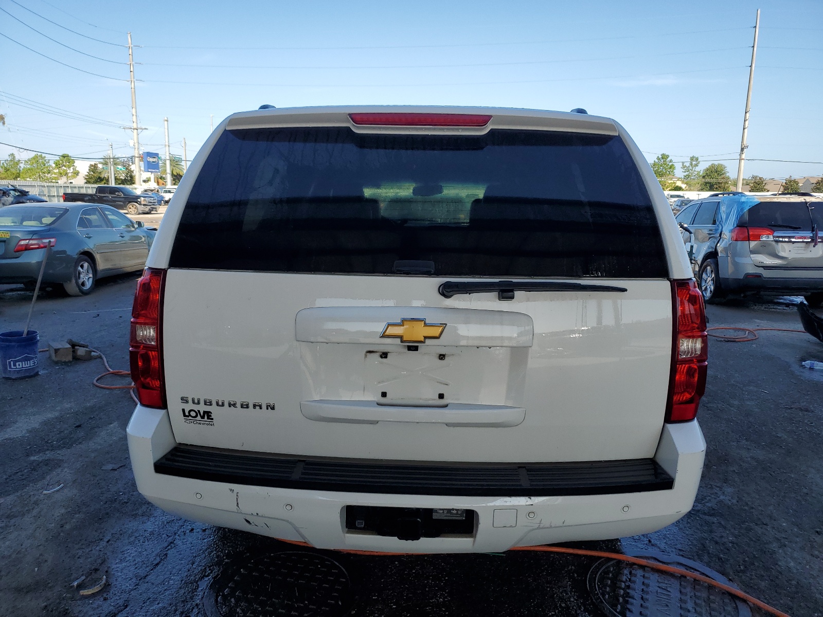 1GNSCJE00ER155317 2014 Chevrolet Suburban C1500 Lt