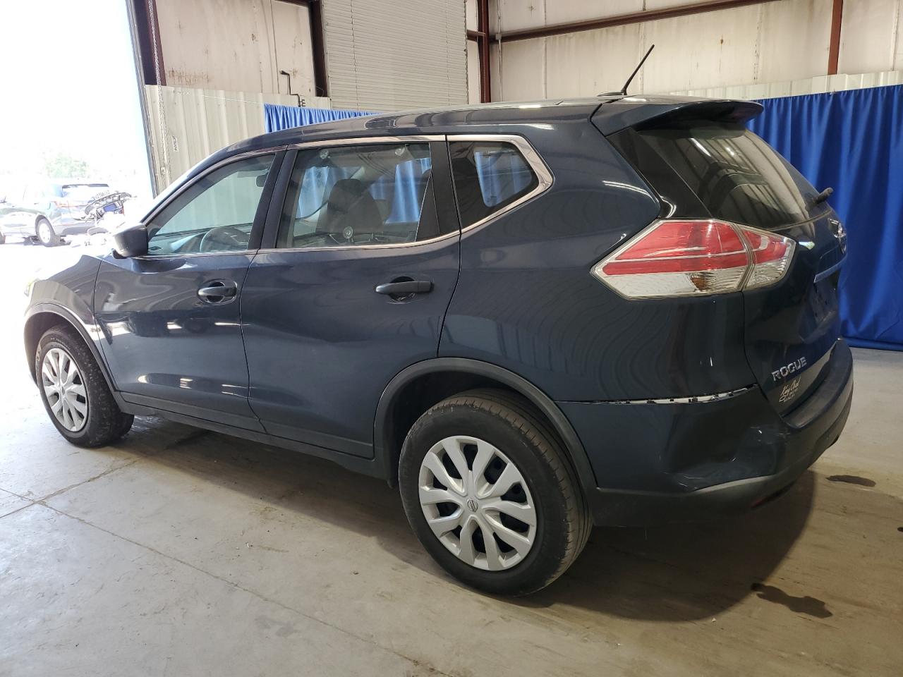 KNMAT2MV9GP688529 2016 NISSAN ROGUE - Image 2