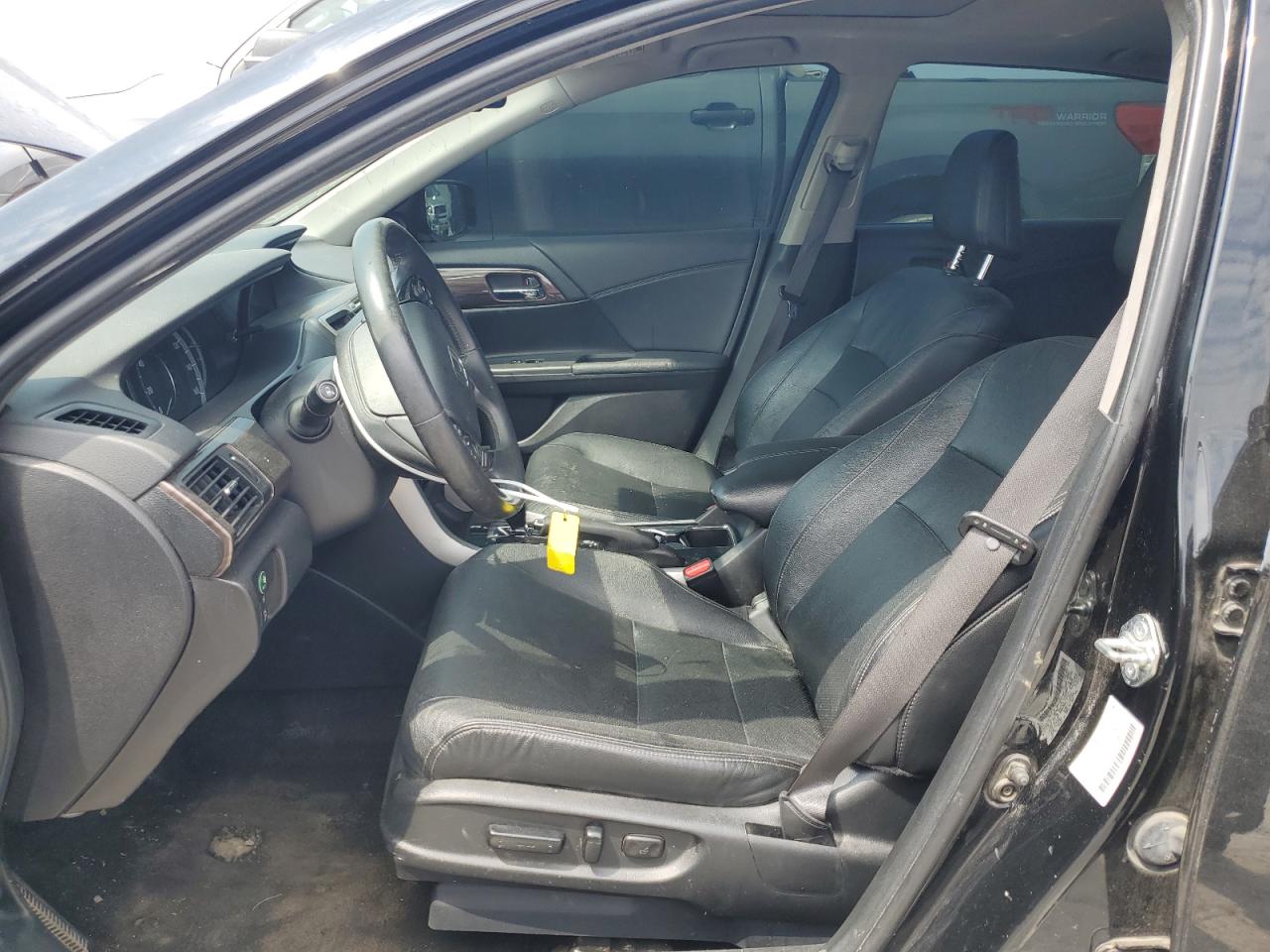 1HGCR3F97HA042831 2017 Honda Accord Touring