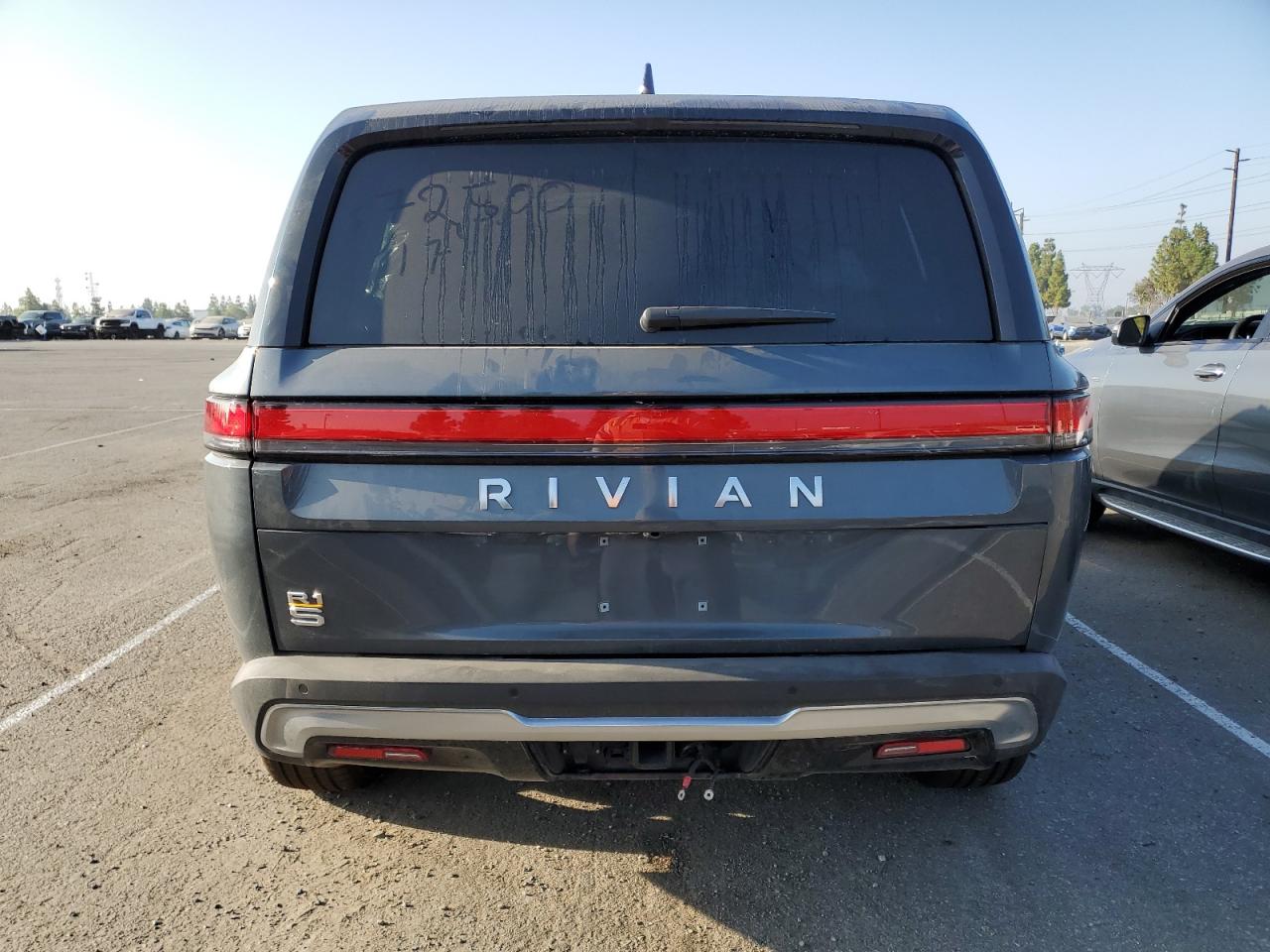 7PDSGABA0PN024739 2023 Rivian R1S Adventure