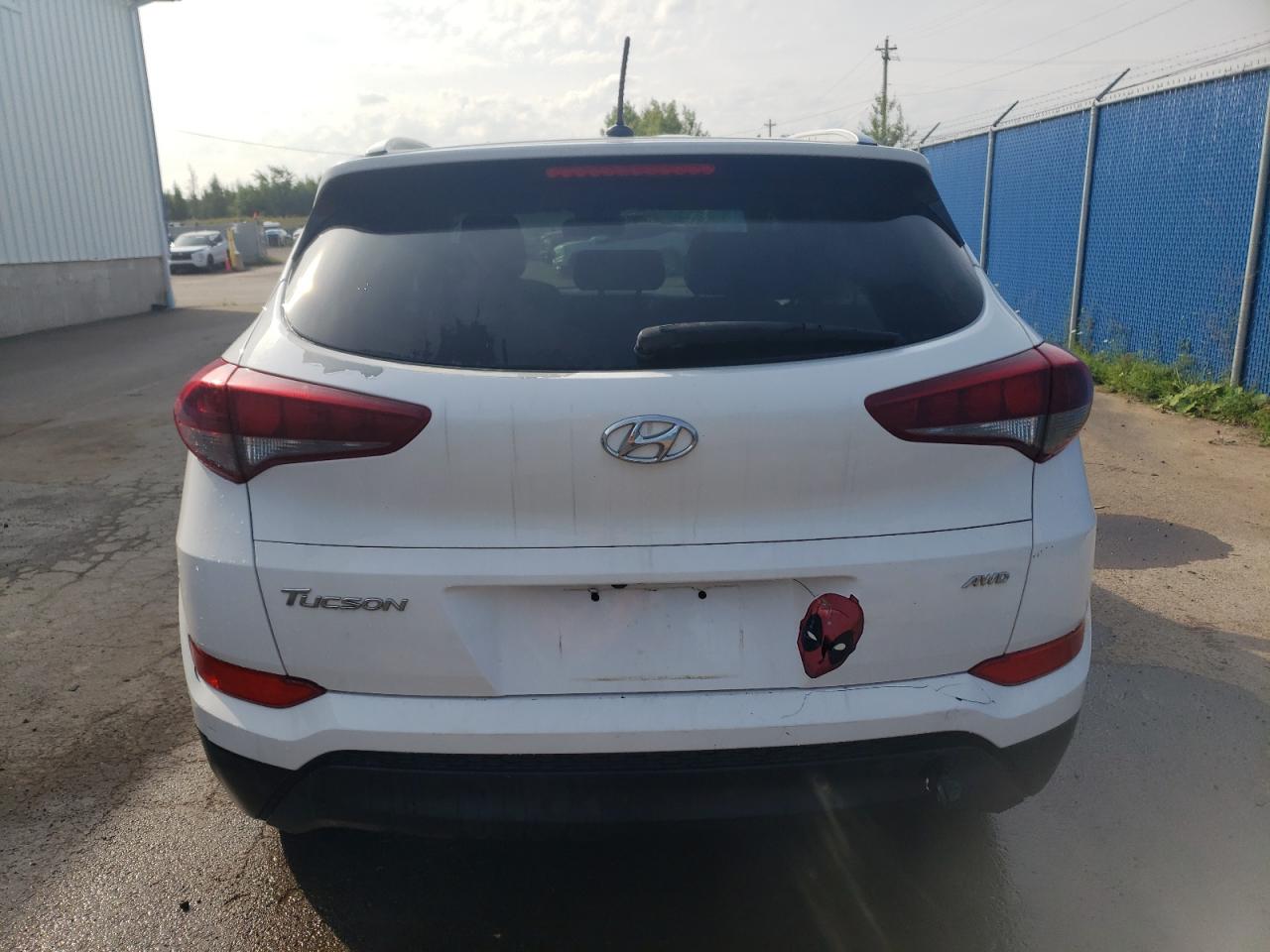 KM8J3CA42GU231477 2016 Hyundai Tucson Limited