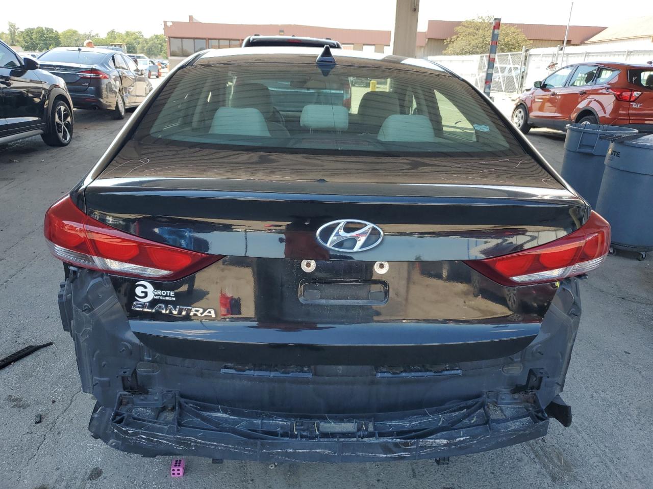 5NPD84LF1HH118879 2017 Hyundai Elantra Se