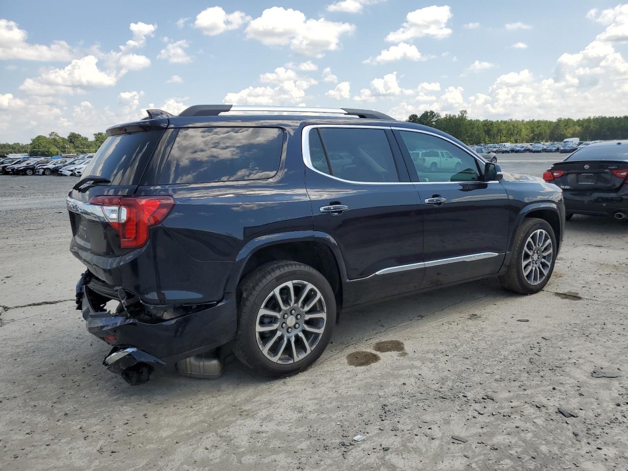 1GKKNPLS2MZ176120 GMC Acadia Den  3