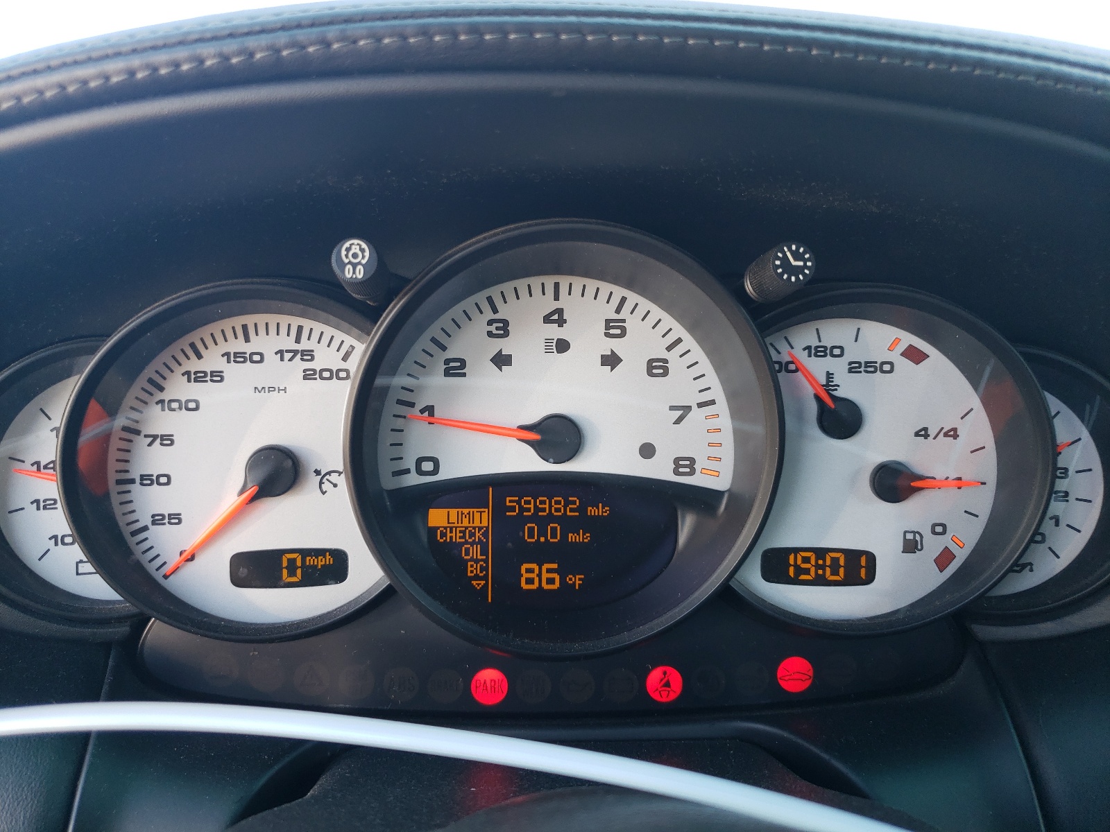 WP0CA299X4S652464 2004 Porsche 911 Carrera