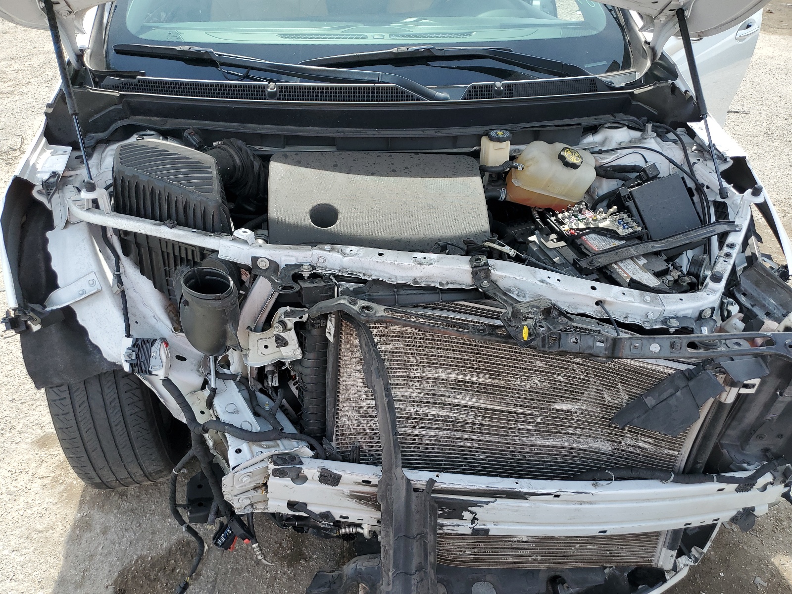 5GAERBKW1KJ252234 2019 Buick Enclave Essence