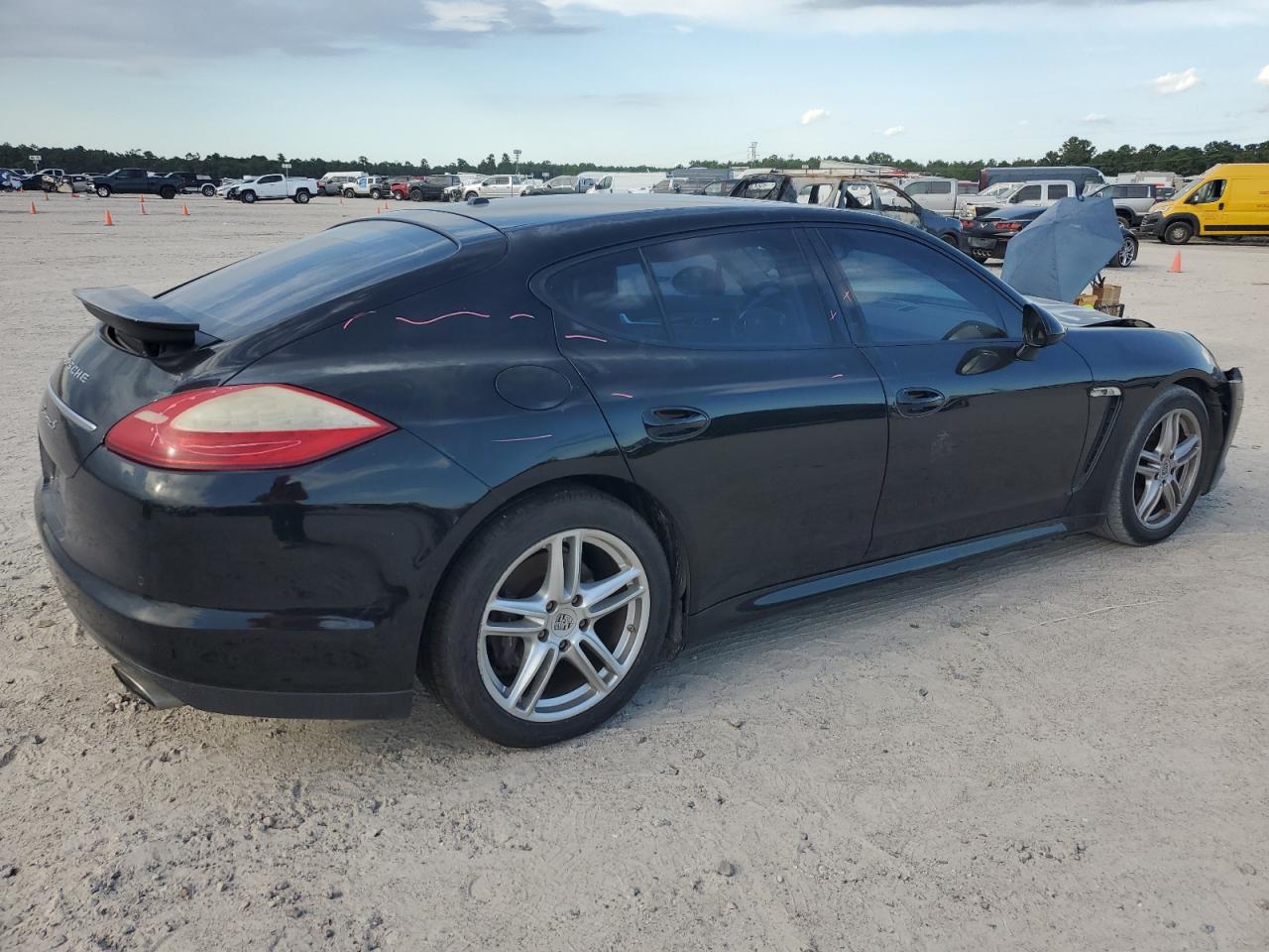 WP0AA2A71BL021031 2011 Porsche Panamera 2