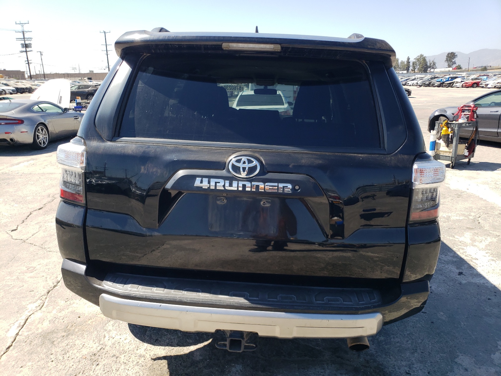 JTEBU5JR7K5667608 2019 Toyota 4Runner Sr5