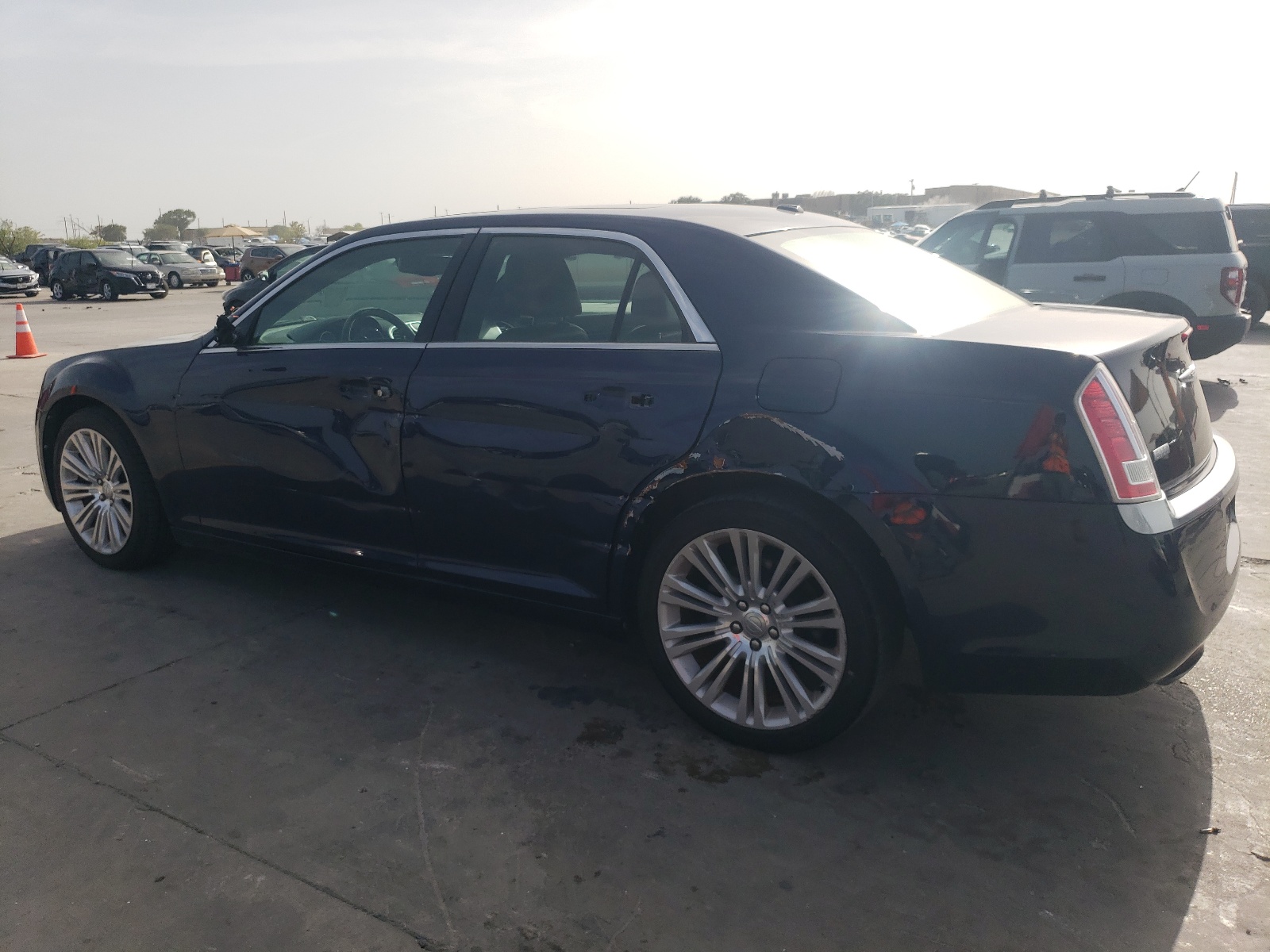 2014 Chrysler 300C Varvatos vin: 2C3CCADG6EH189861