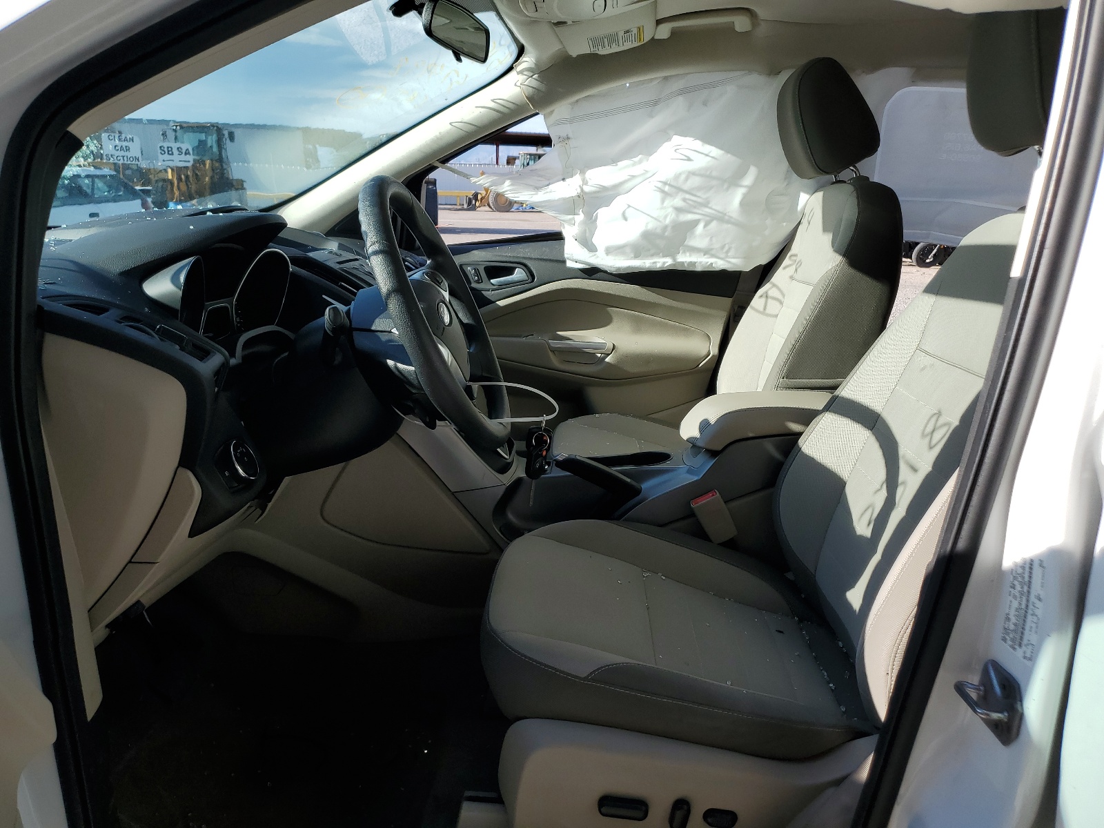 1FMCU0GX3EUA63318 2014 Ford Escape Se