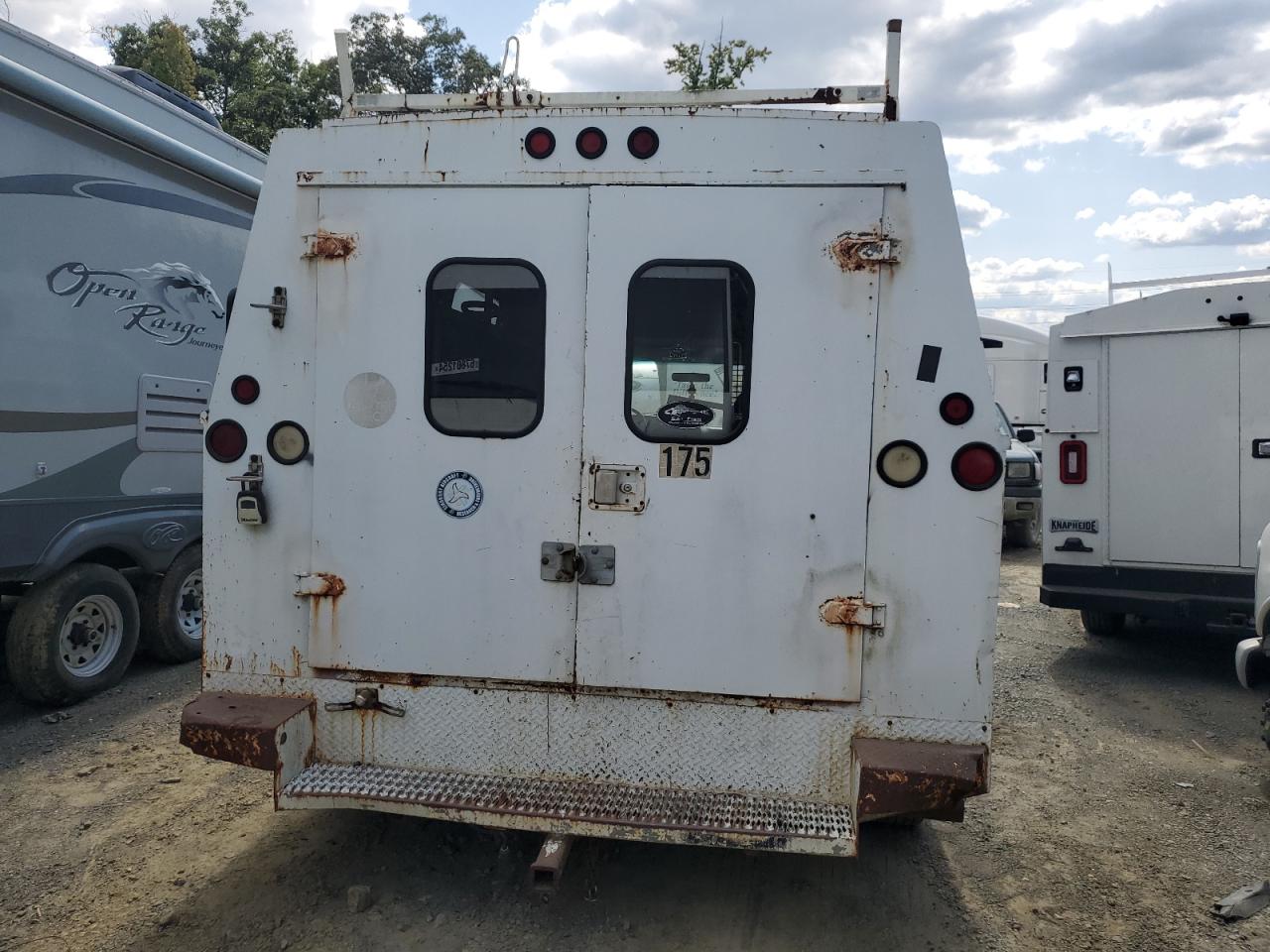 1995 Ford Econoline E350 Cutaway Van VIN: 1FDKE37FXSHA69705 Lot: 68032434