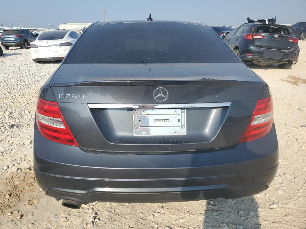 2014 Mercedes-Benz C 250 VIN: WDDGF4HB0EG213710 Lot: 68525524