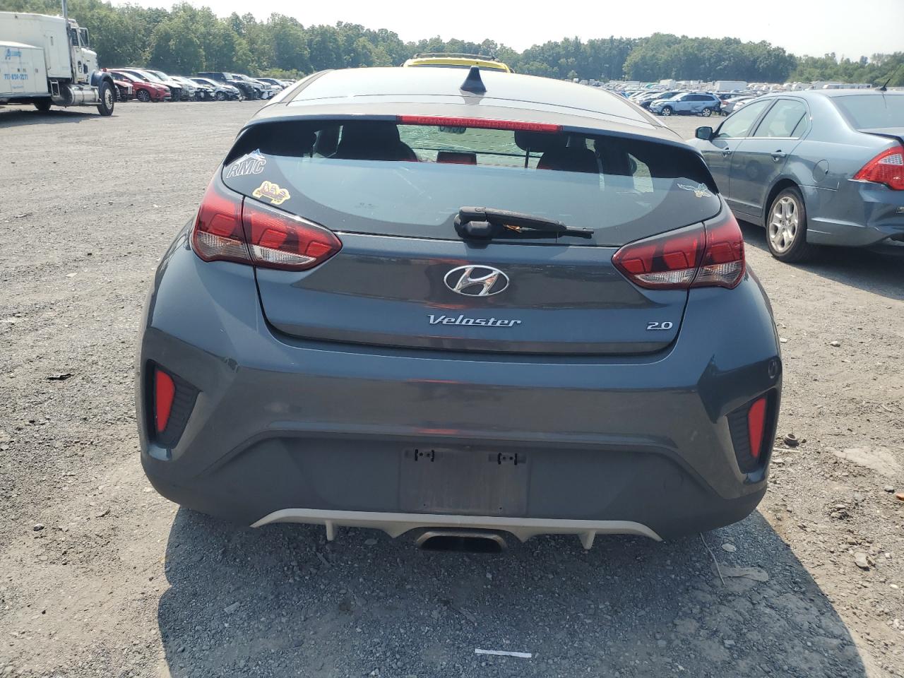 2019 Hyundai Veloster Base VIN: KMHTG6AF4KU010441 Lot: 67707334