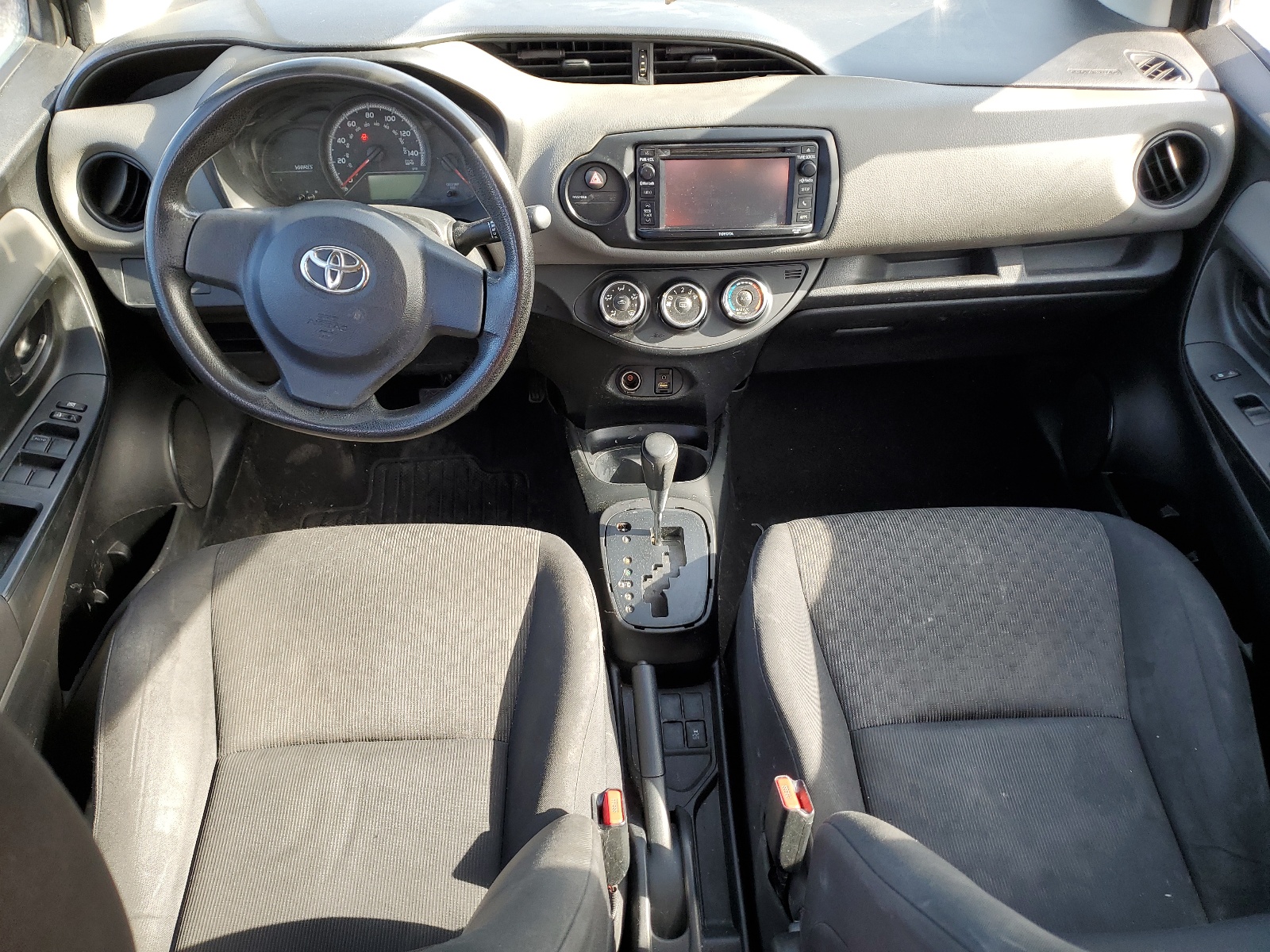 VNKKTUD35FA042296 2015 Toyota Yaris