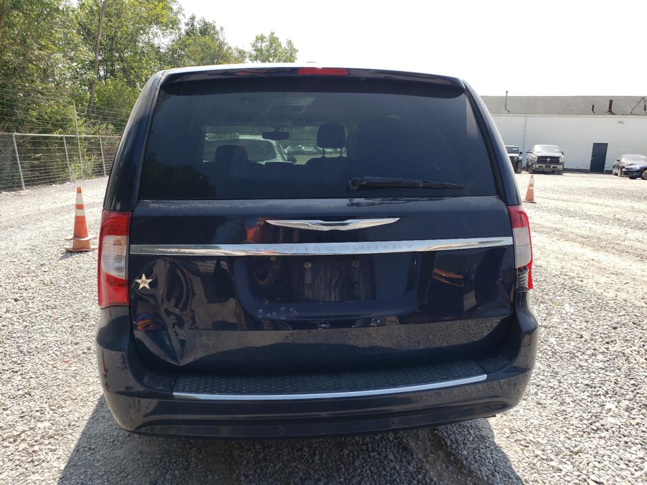 2C4RC1BG2DR753605 2013 Chrysler Town & Country Touring