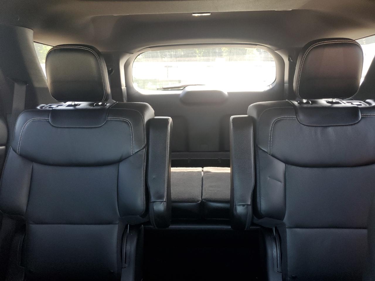 2020 Ford Explorer - Image 10