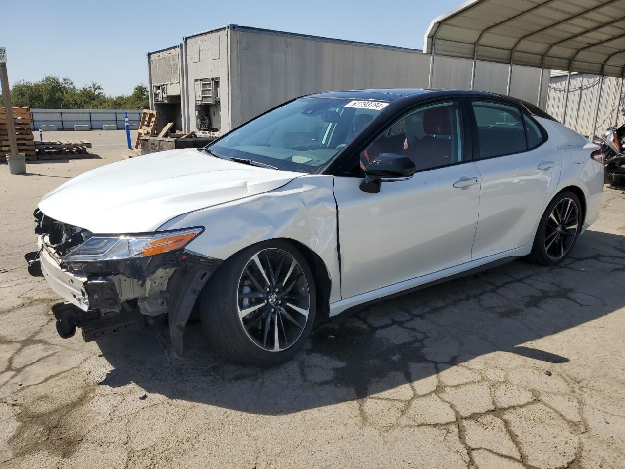 4T1KZ1AK8LU042770 2020 TOYOTA CAMRY - Image 1