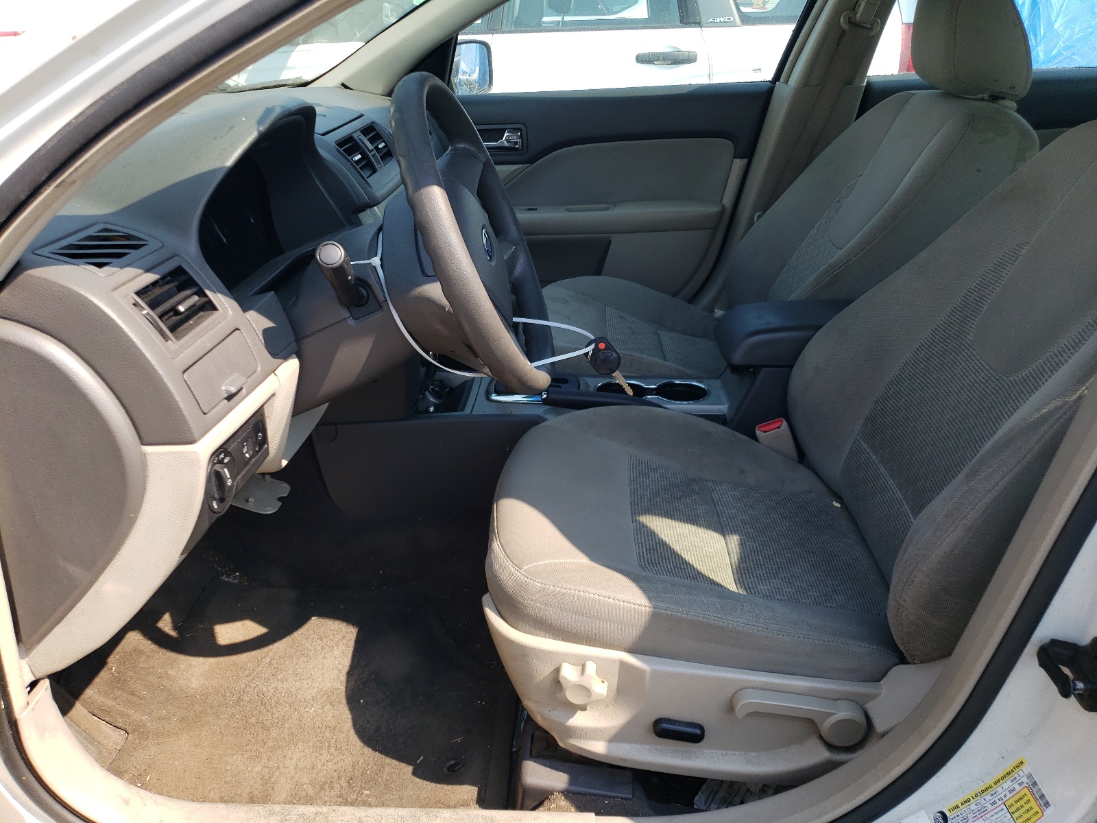 3FAHP0HA3AR196518 2010 Ford Fusion Se