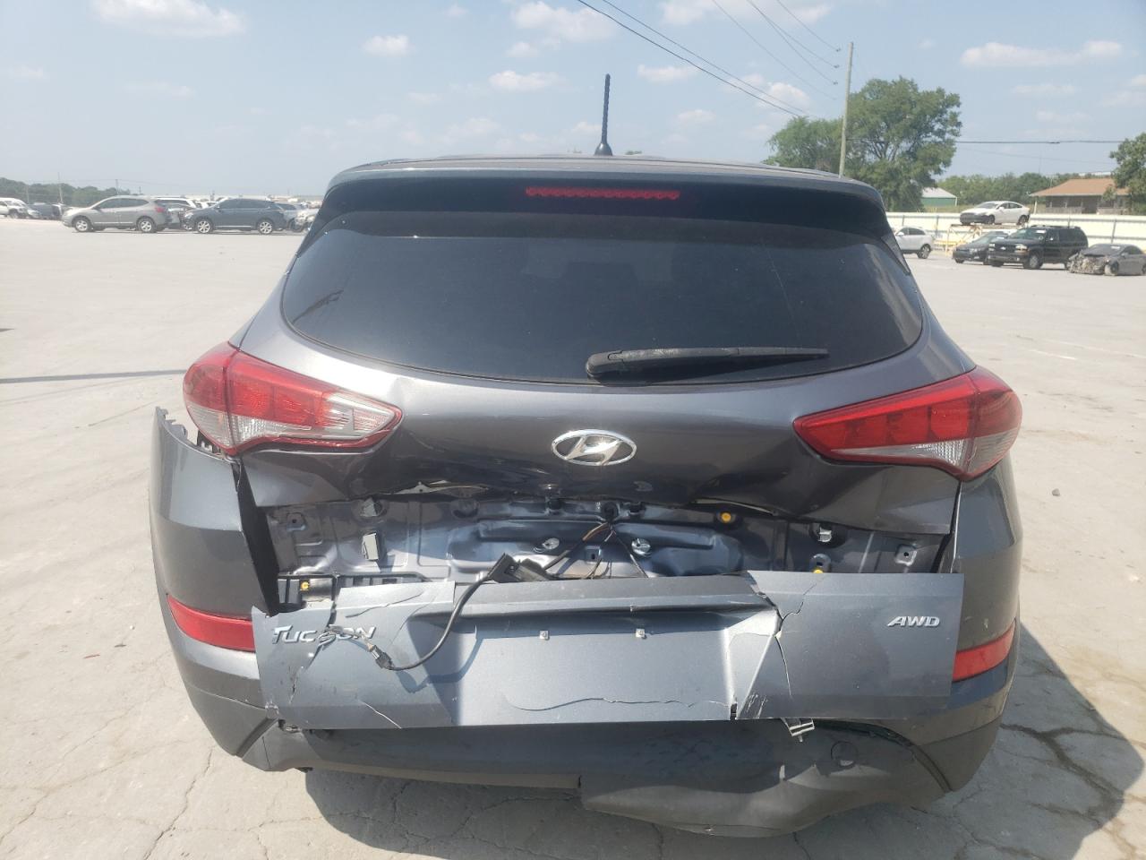 2018 Hyundai Tucson Se VIN: KM8J2CA43JU656488 Lot: 65173214