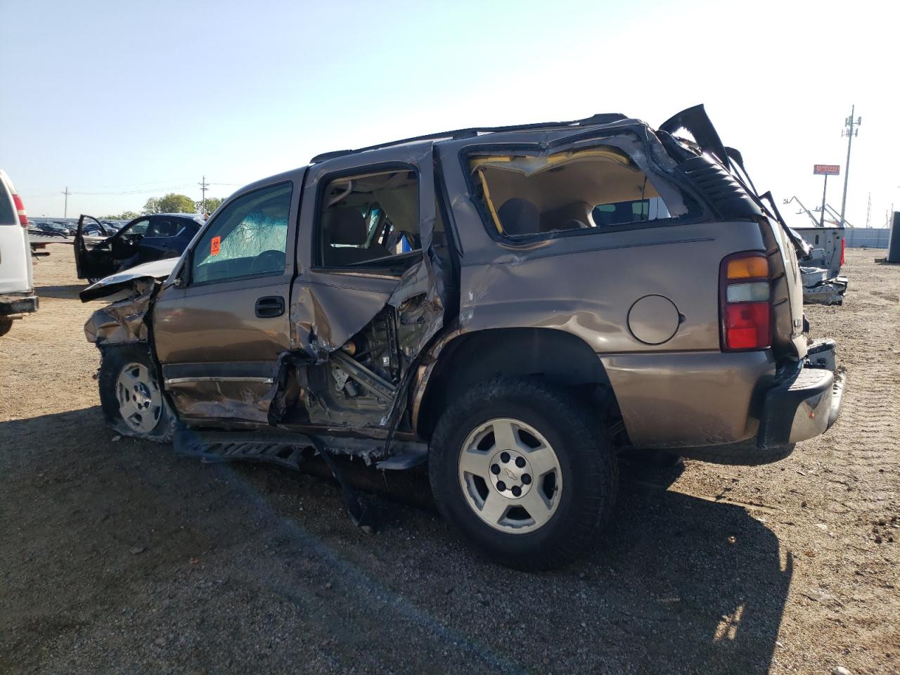 2003 Chevrolet Tahoe C1500 VIN: 1GNEC13V53R125058 Lot: 65245434