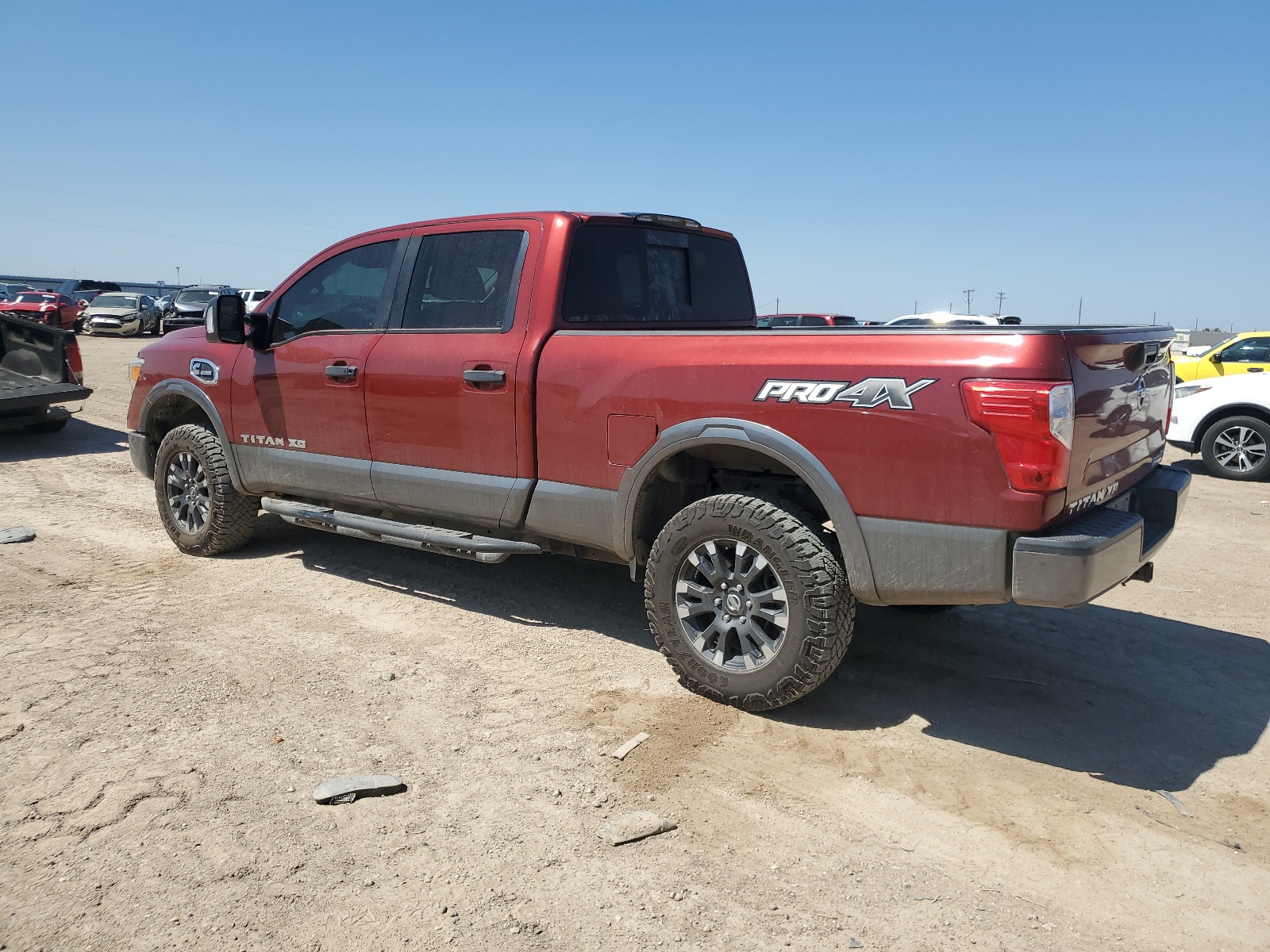 2017 Nissan Titan Xd Sl vin: 1N6BA1F42HN562385