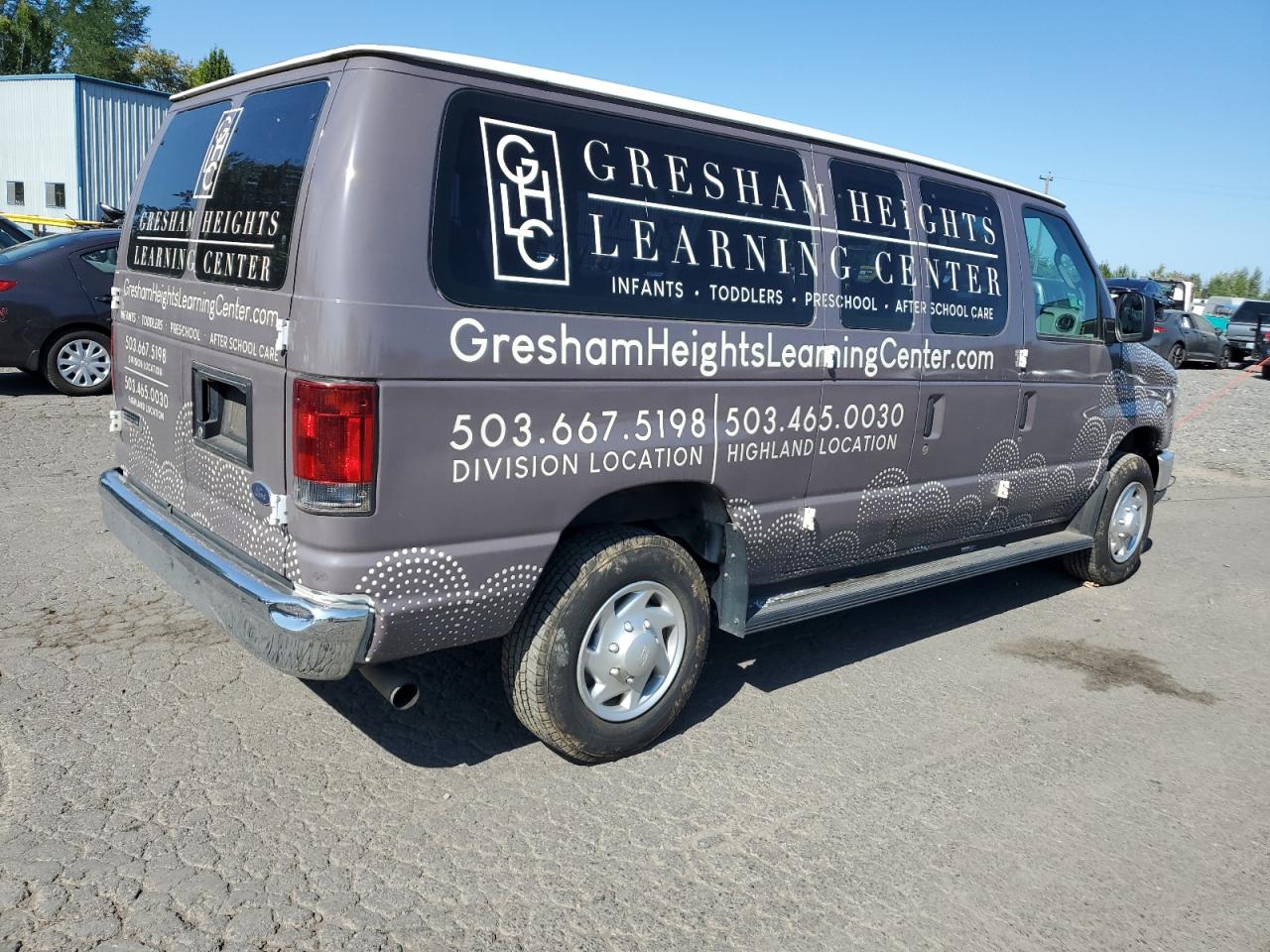 2011 Ford Econoline - Image 3