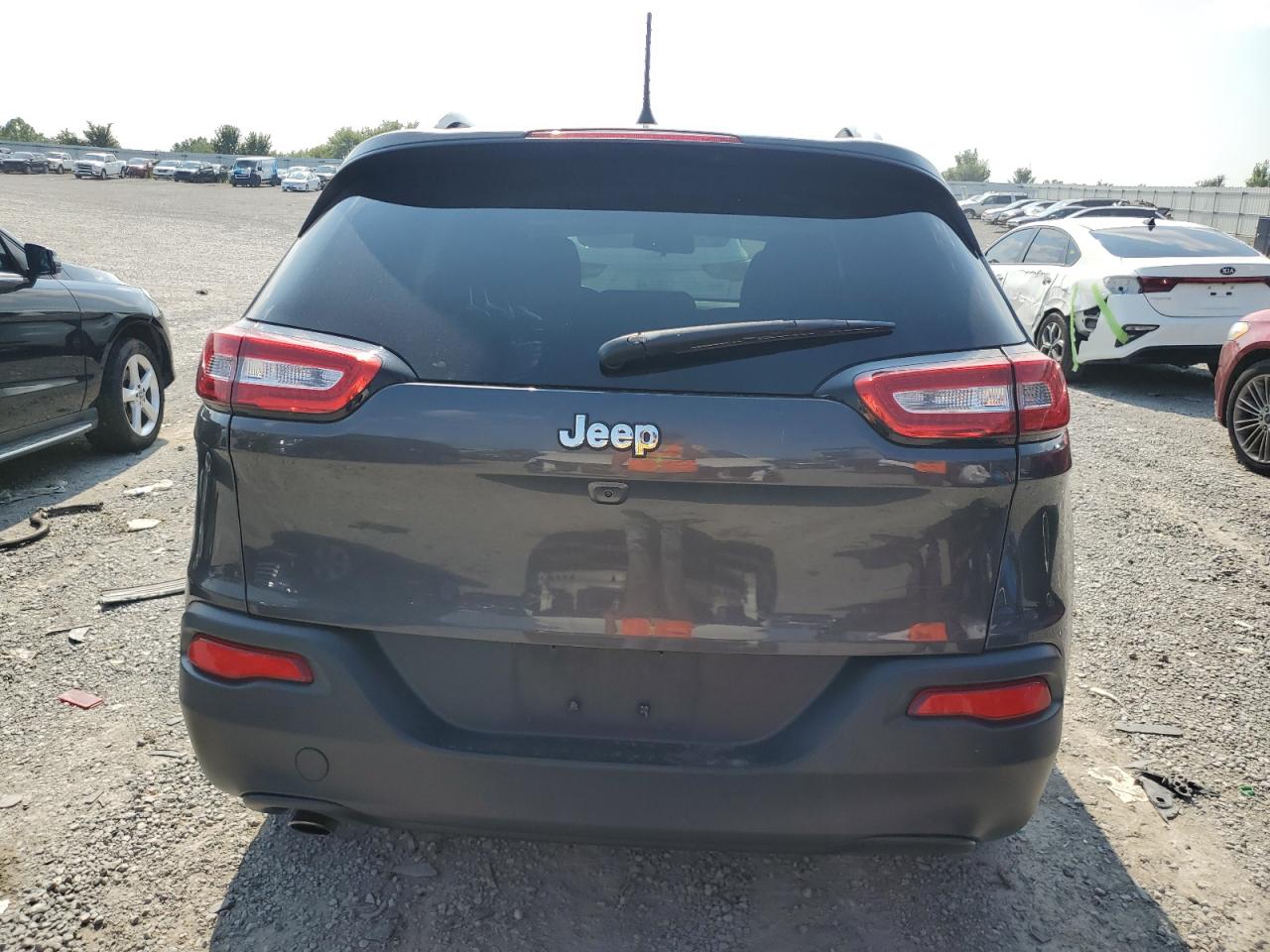 2017 Jeep Cherokee Latitude VIN: 1C4PJLCB6HW596234 Lot: 66164404