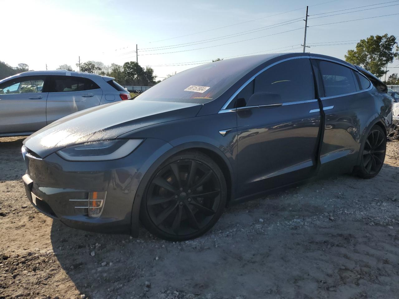 5YJXCDE2XJF111696 2018 TESLA MODEL X - Image 1