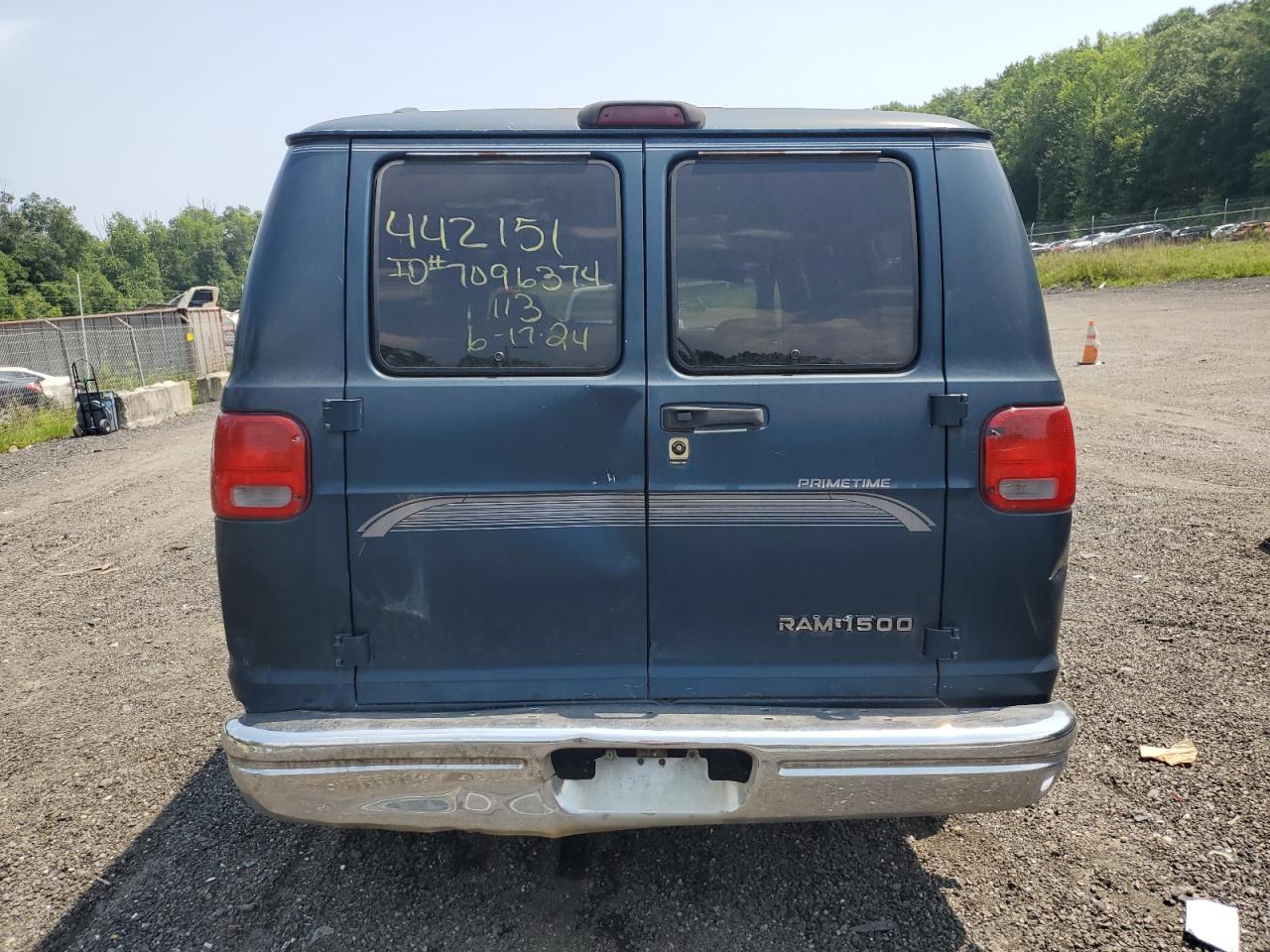 1998 Dodge Ram Van B1500 VIN: 2B6HB11Y4WK136876 Lot: 64833174