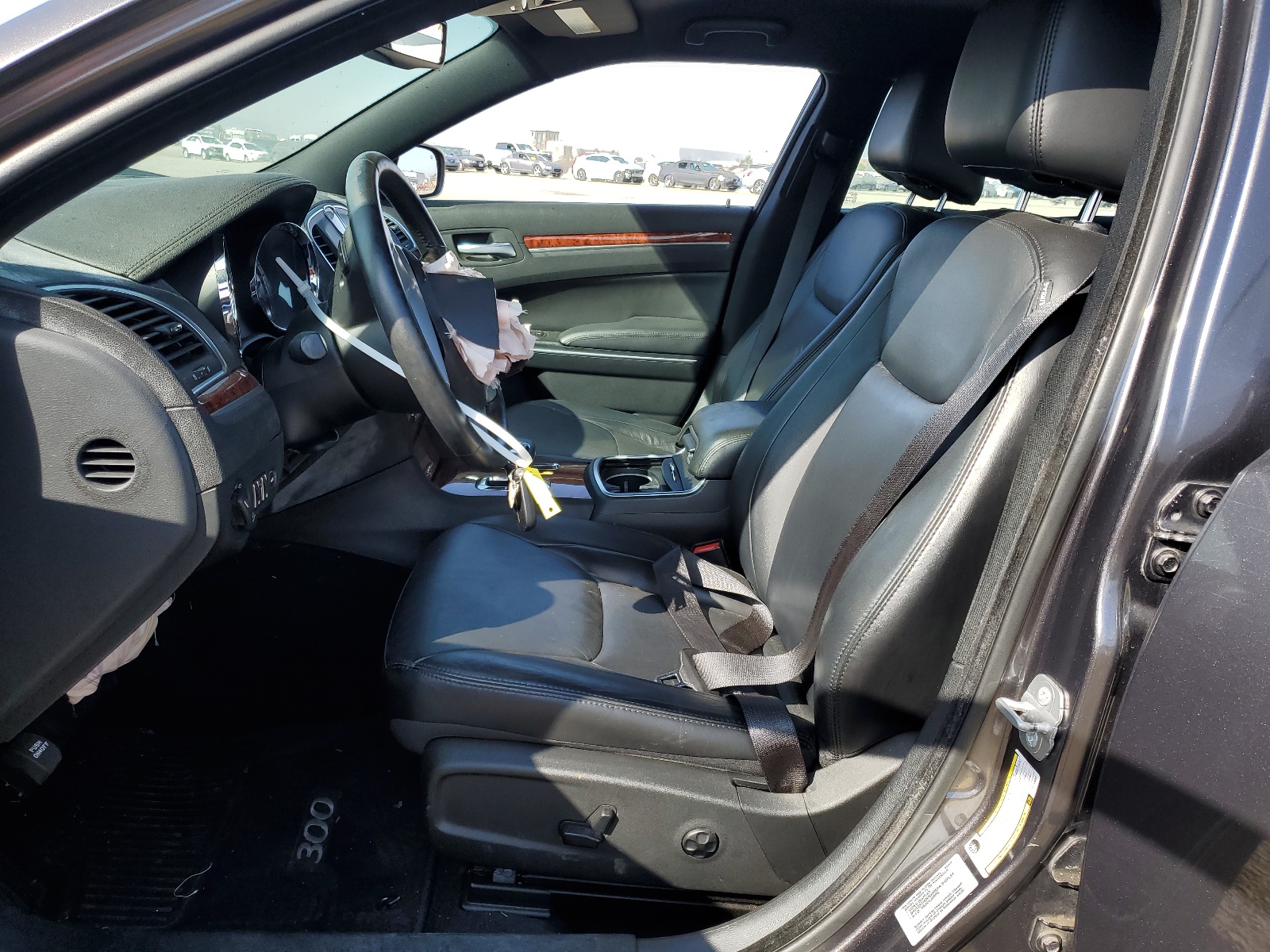 2C3CCAAG4EH323903 2014 Chrysler 300